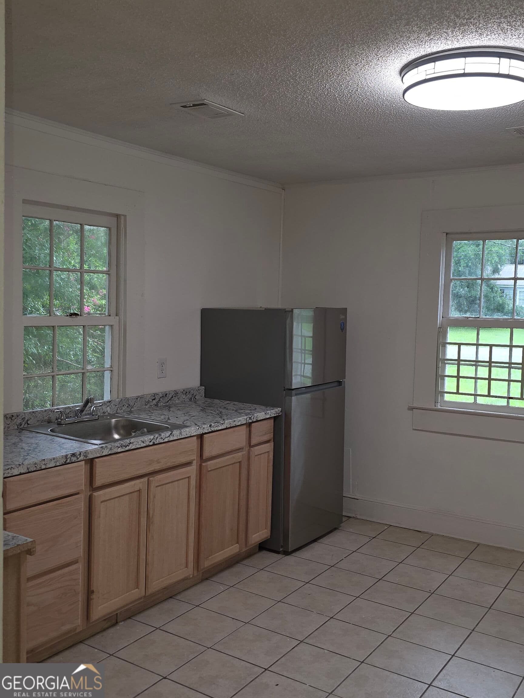 2 bedroom, 1 bathroom, 1,036 sq ft single family residence for sale at 220 N Richmond Street, Milledgeville, GA 31061 — photo 8