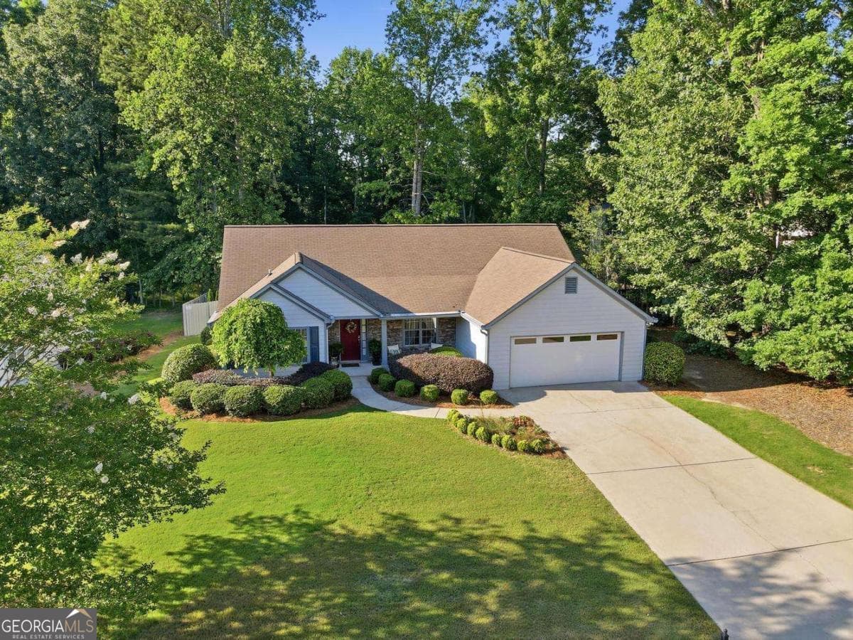3 bedroom, 2 bathroom, 2,312 sq ft single family residence sold at 5274 Autumn Run Drive, Powder Springs, GA 30127