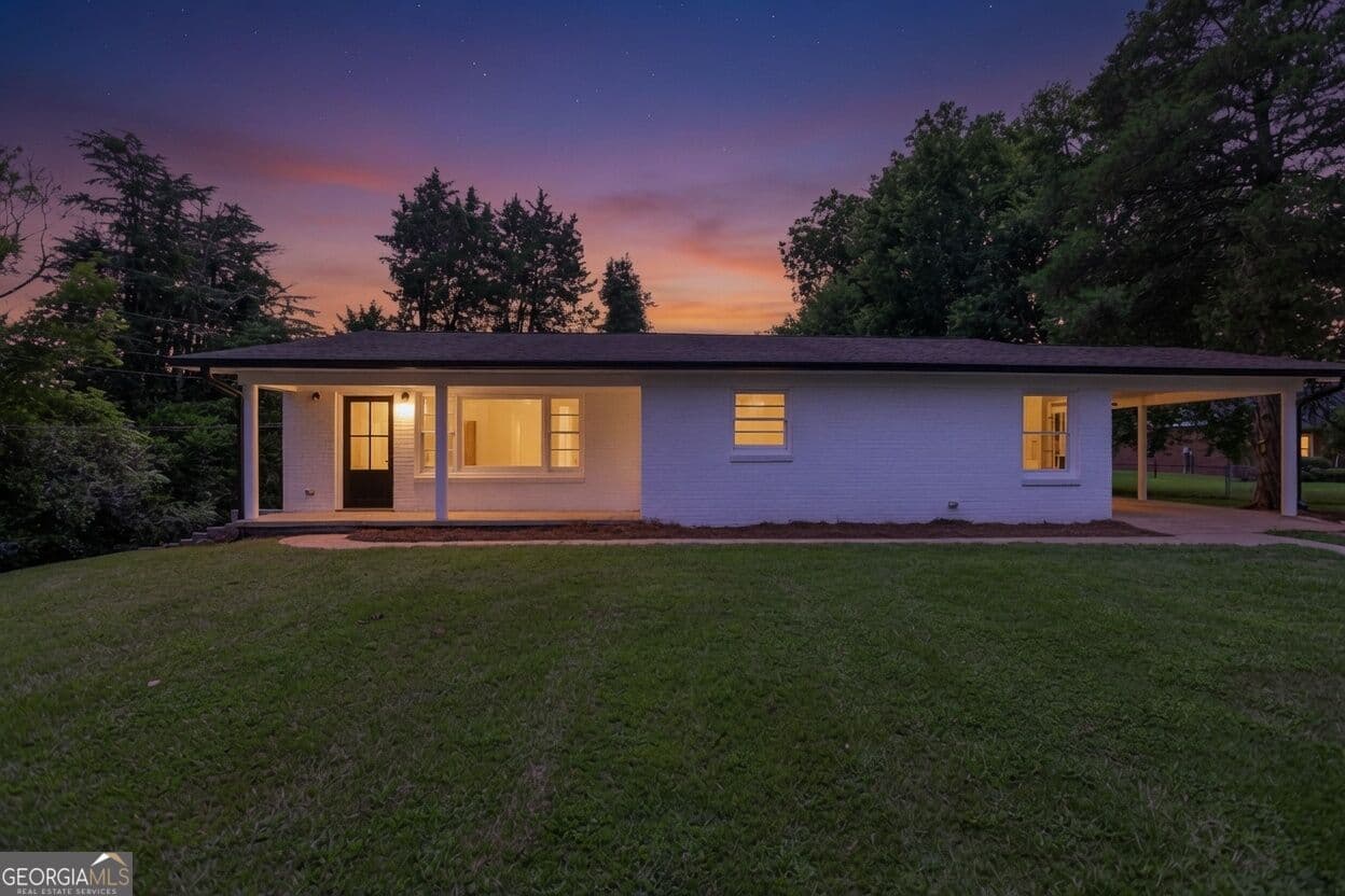 3 bedroom, 2 bathroom, 1,540 sq ft single family residence for sale at 501 McSpadden Circle, Centre, AL 35960 — photo 2