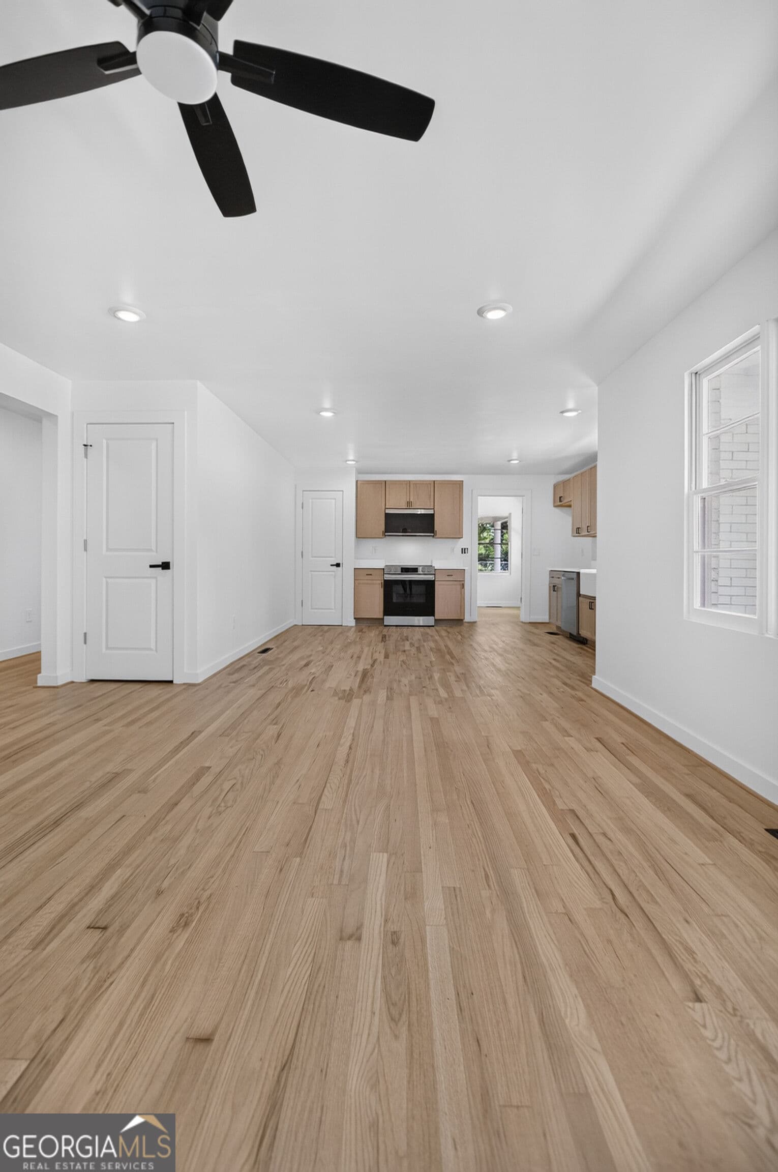 3 bedroom, 2 bathroom, 1,540 sq ft single family residence for sale at 501 McSpadden Circle, Centre, AL 35960 — photo 9
