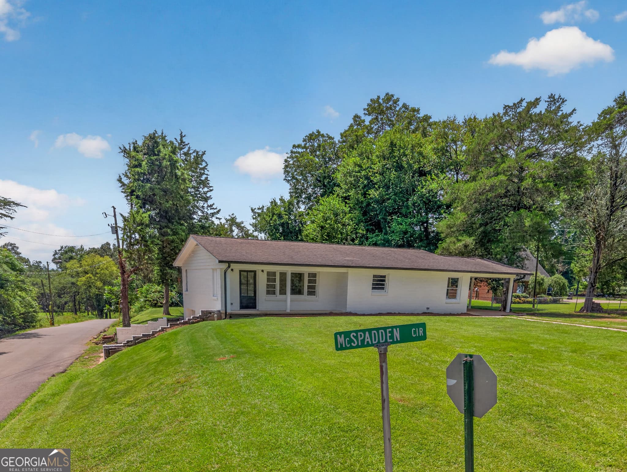 3 bedroom, 2 bathroom, 1,540 sq ft single family residence for sale at 501 McSpadden Circle, Centre, AL 35960 — photo 4