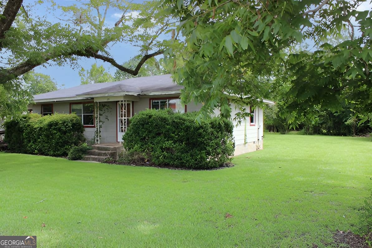 3 bedroom, 1 bathroom, 1,200 sq ft single family residence for sale at 111 Magnolia Street, Warwick, GA 31796 — photo 2