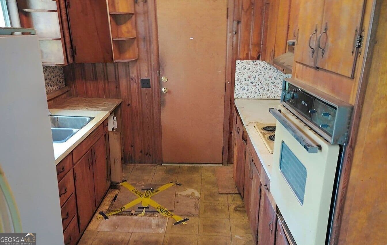 3 bedroom, 1 bathroom, 1,200 sq ft single family residence for sale at 111 Magnolia Street, Warwick, GA 31796 — photo 9