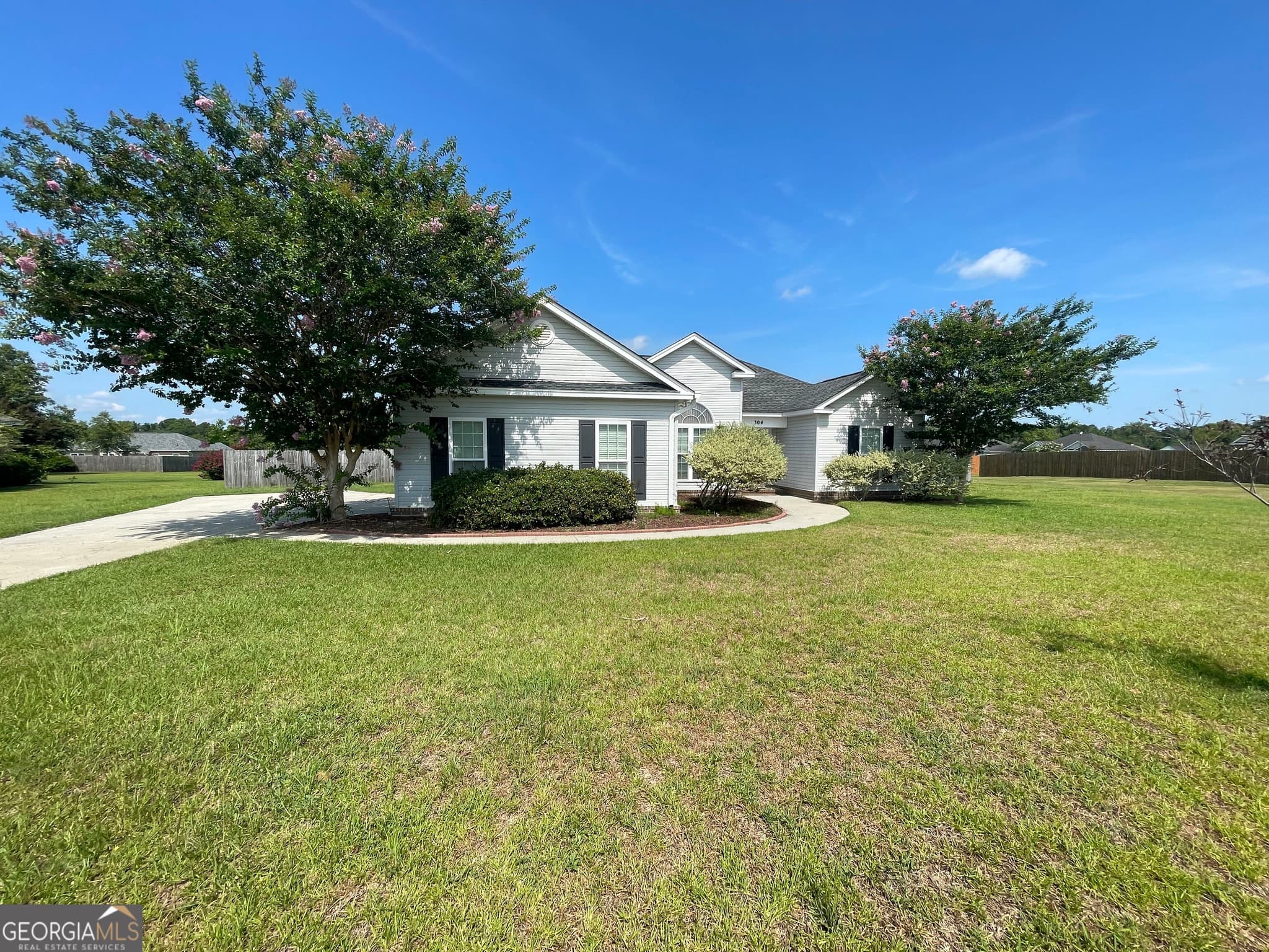 3 bedroom, 2 bathroom, 1,490 sq ft single family residence for sale at 304 Boothill Court, Statesboro, GA 30458 — photo 3