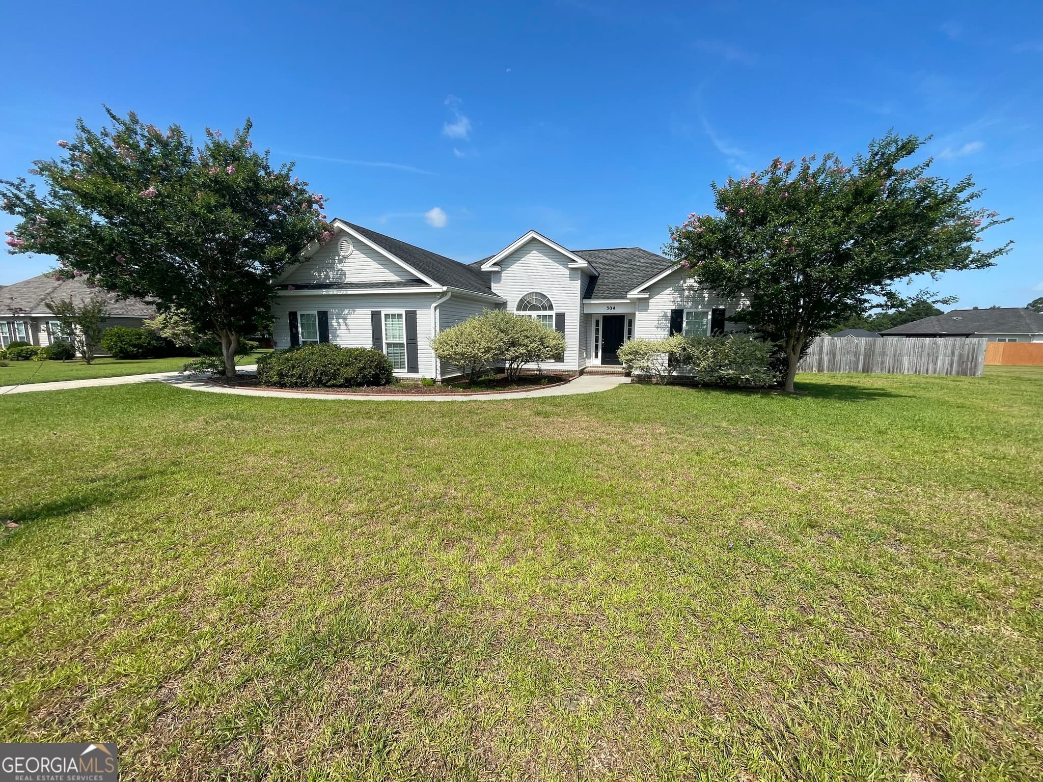 3 bedroom, 2 bathroom, 1,490 sq ft single family residence for sale at 304 Boothill Court, Statesboro, GA 30458 — photo 4