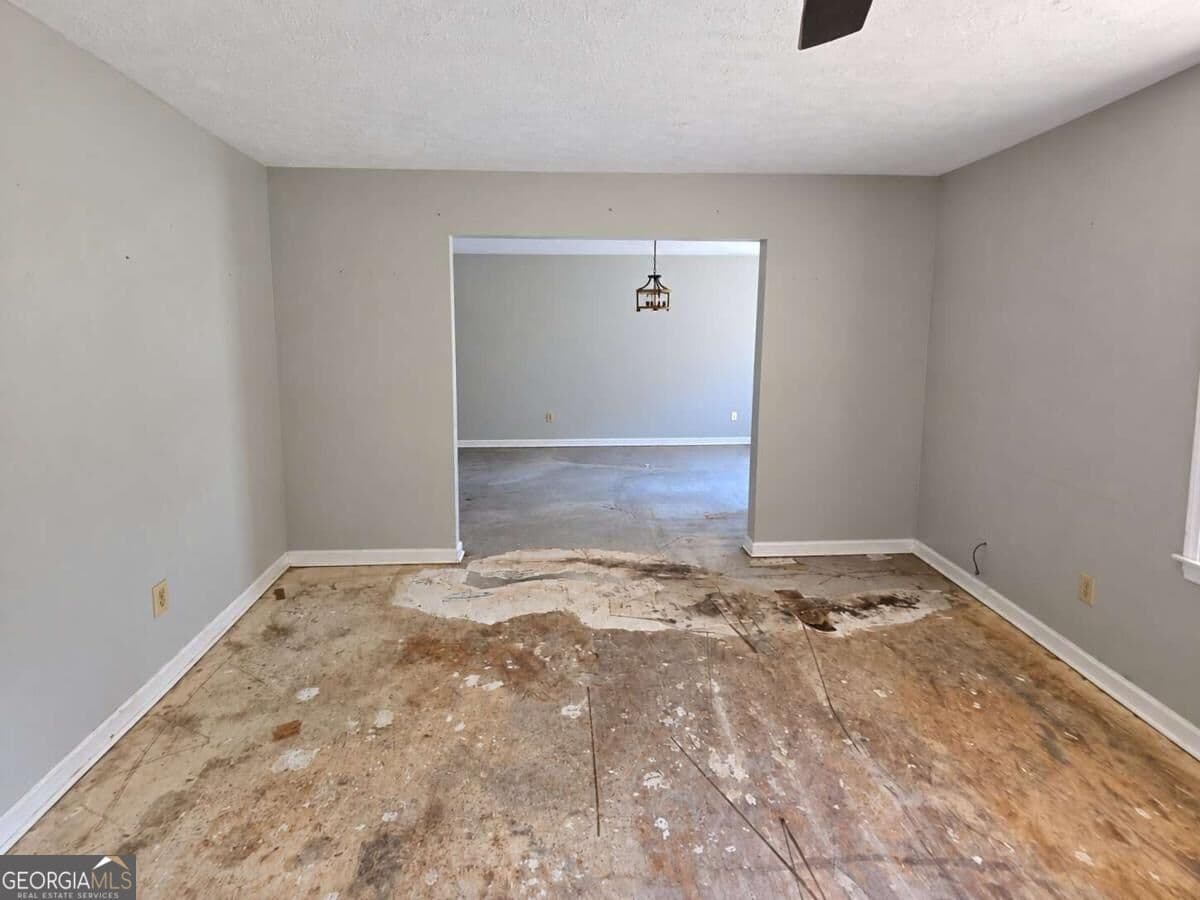 3 bedroom, 2 bathroom, 2,020 sq ft single family residence for sale at 6050 Dorsett Shoals Road, Douglasville, GA 30135 — photo 6