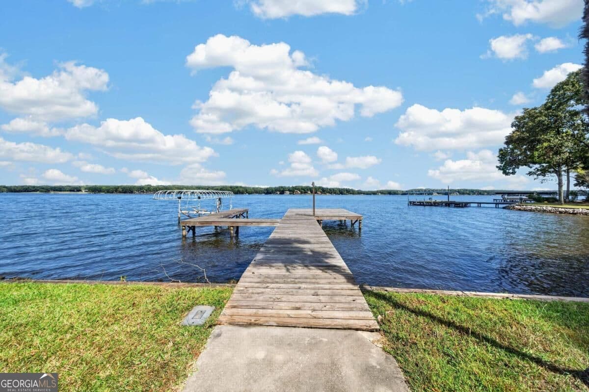 4 bedroom, 3 bathroom, 5,378 sq ft single family residence for sale at 100 Bradford Drive, Eatonton, GA 31024 — photo 3