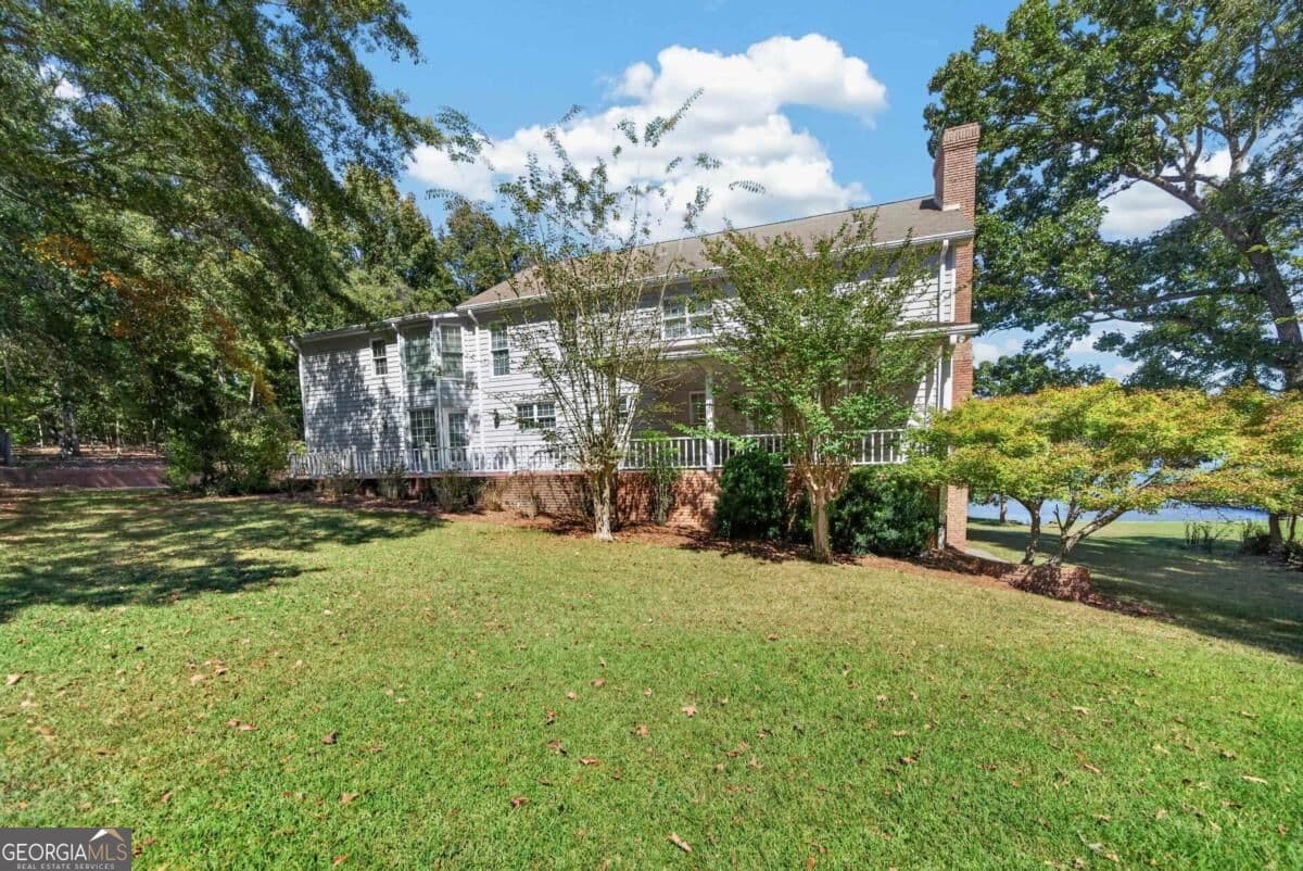 4 bedroom, 3 bathroom, 5,378 sq ft single family residence for sale at 100 Bradford Drive, Eatonton, GA 31024 — photo 8