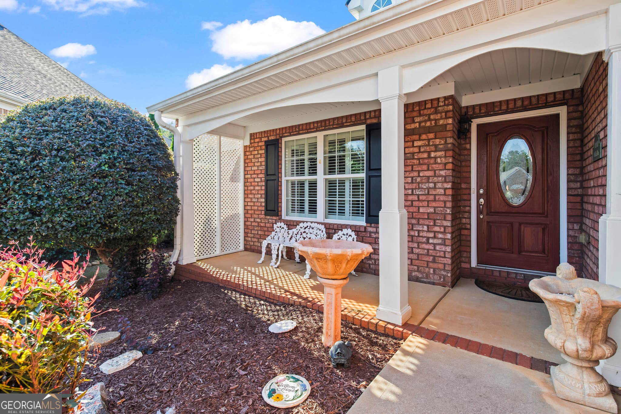 3 bedroom, 2 bathroom, 2,213 sq ft single family residence for sale at 504 Grandiose Terrace, Mcdonough, GA 30253 — photo 2