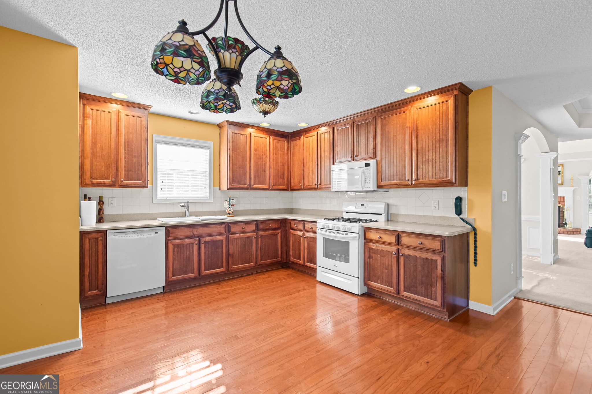 3 bedroom, 2 bathroom, 2,213 sq ft single family residence for sale at 504 Grandiose Terrace, Mcdonough, GA 30253 — photo 7