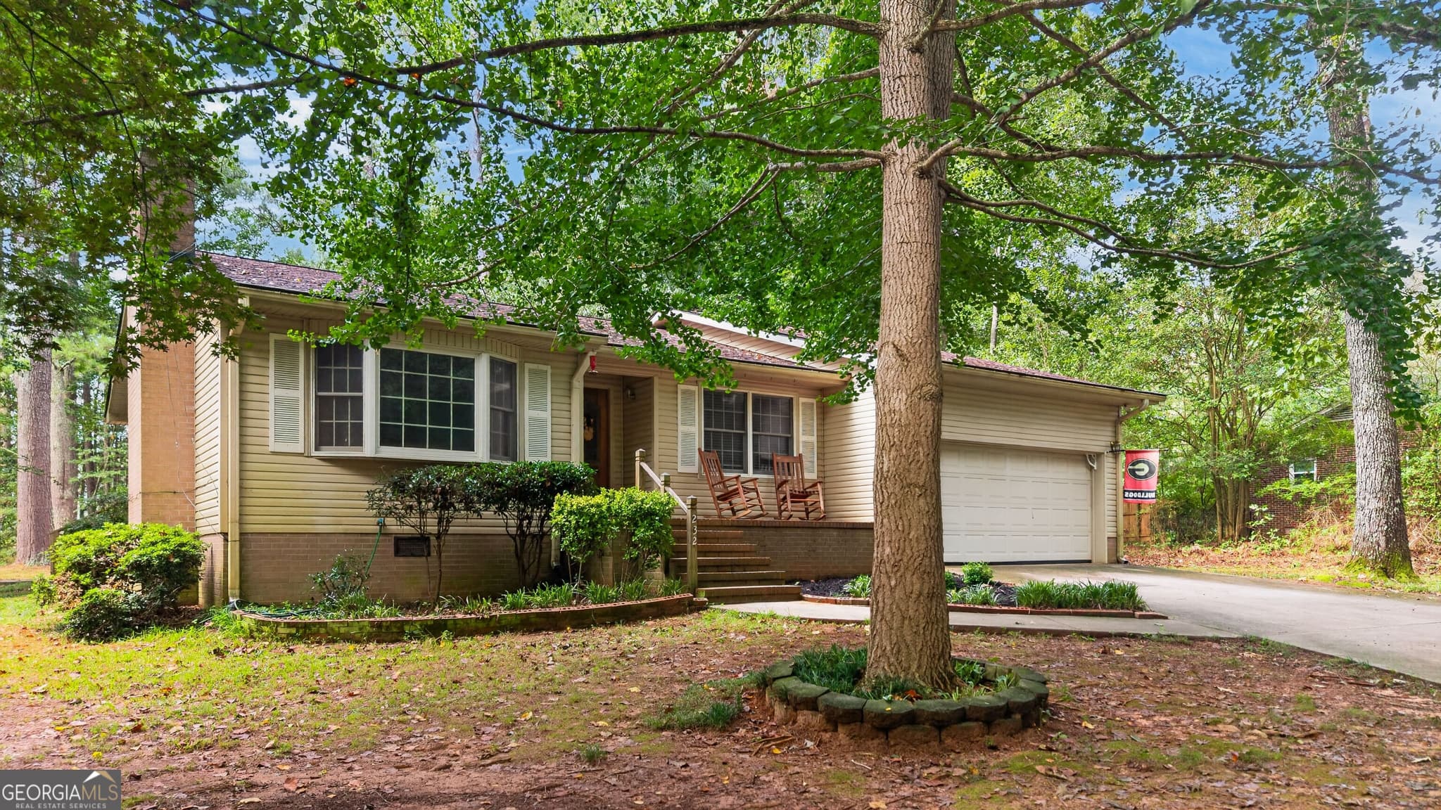 2 bedroom, 2 bathroom, 1,462 sq ft single family residence for sale at 232 Clark Road, Griffin, GA 30224 — photo 3