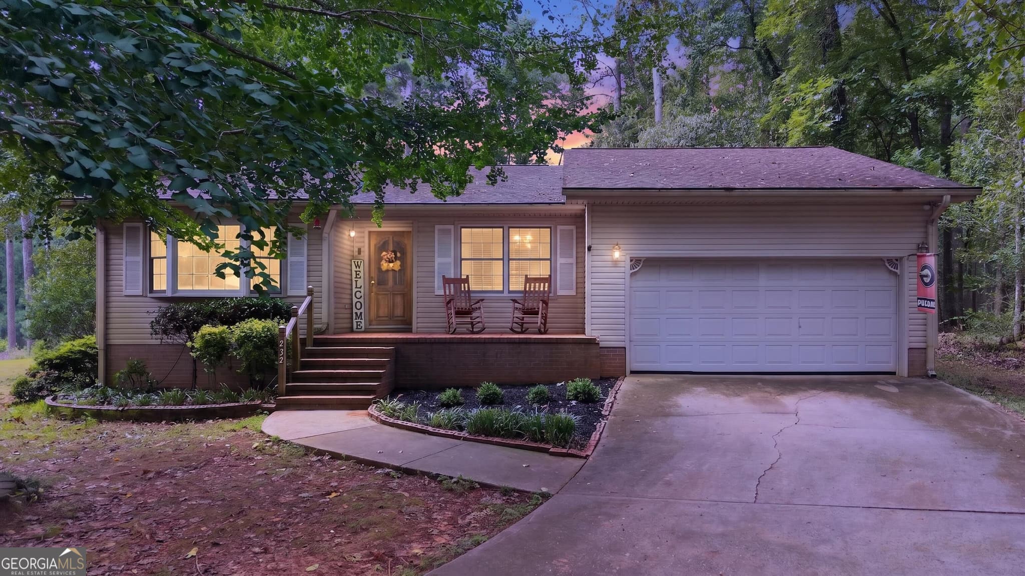 2 bedroom, 2 bathroom, 1,462 sq ft single family residence for sale at 232 Clark Road, Griffin, GA 30224 — photo 1 of 43