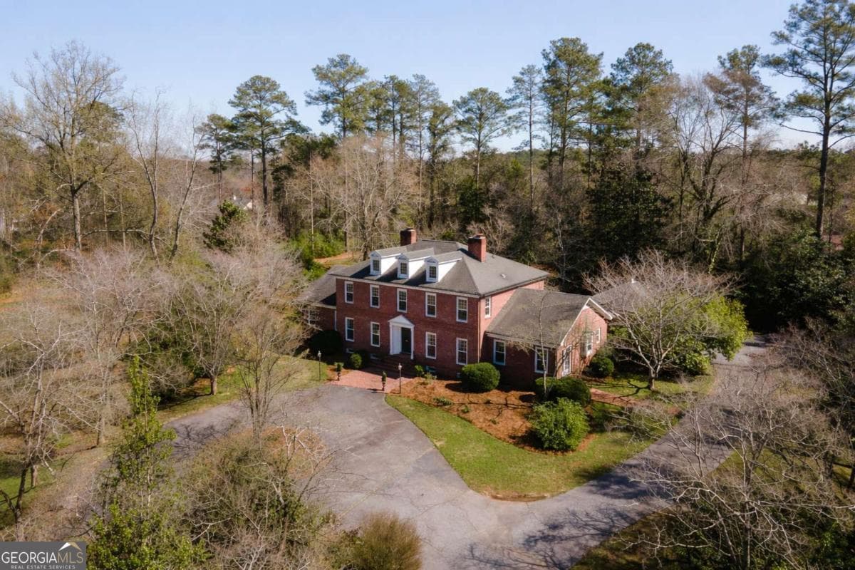 6 bedroom, 4.5 bathroom, 7,098 sq ft single family residence for sale at 130 Wexford Place, Athens, GA 30606 — photo 3
