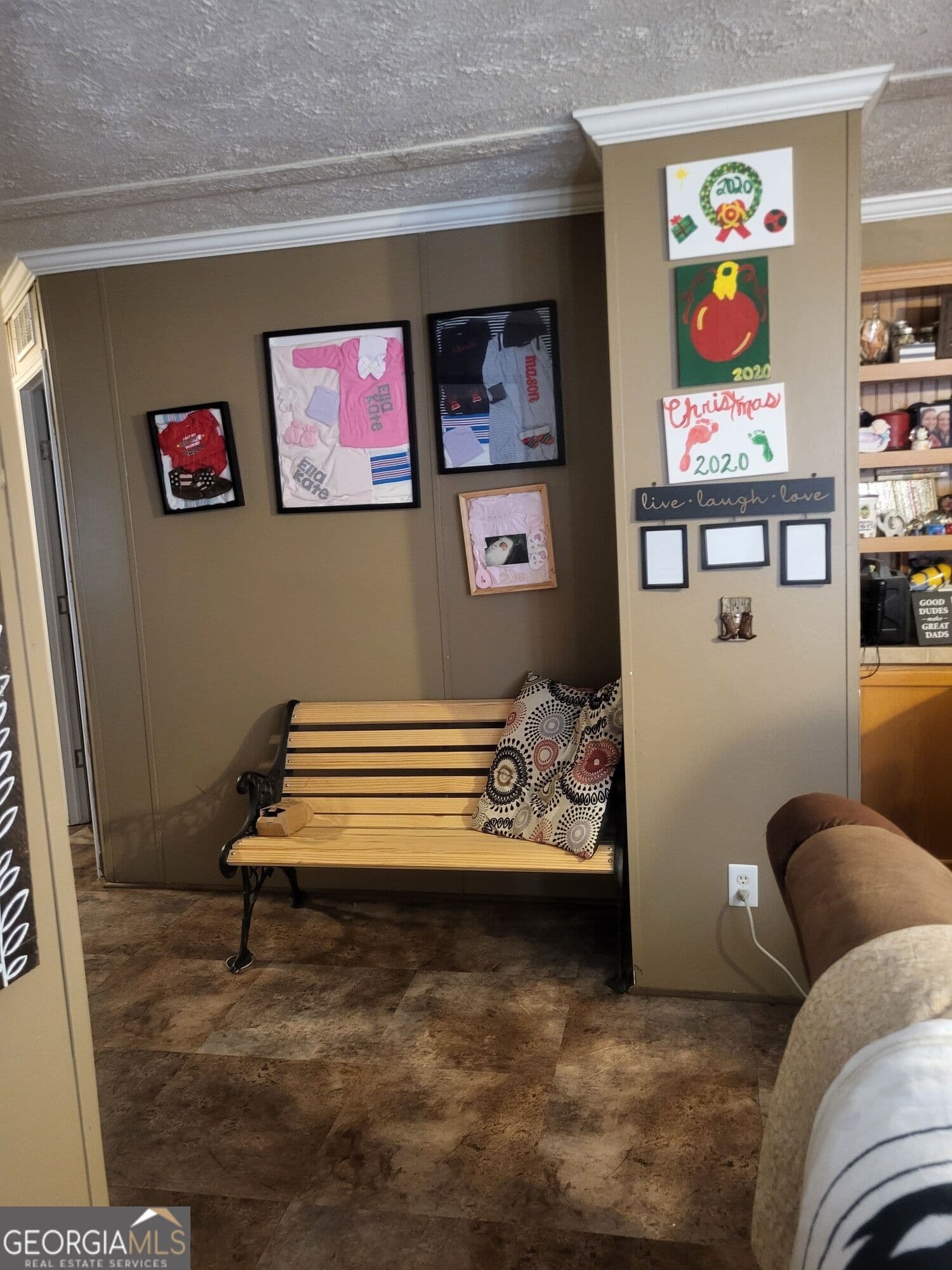 4 bedroom, 2 bathroom, 2,432 sq ft manufactured home,single family residence for sale at 1085 County Road 501, Valley, AL 36854 — photo 7