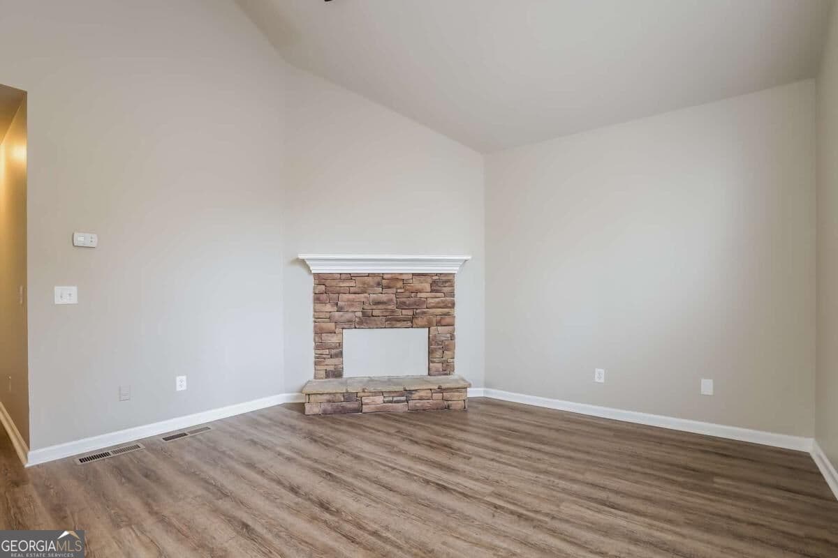 3 bedroom, 3 bathroom single family residence for rent at 5455 Quail Trail, Gainesville, GA 30506 for $1,910 a month — photo 7