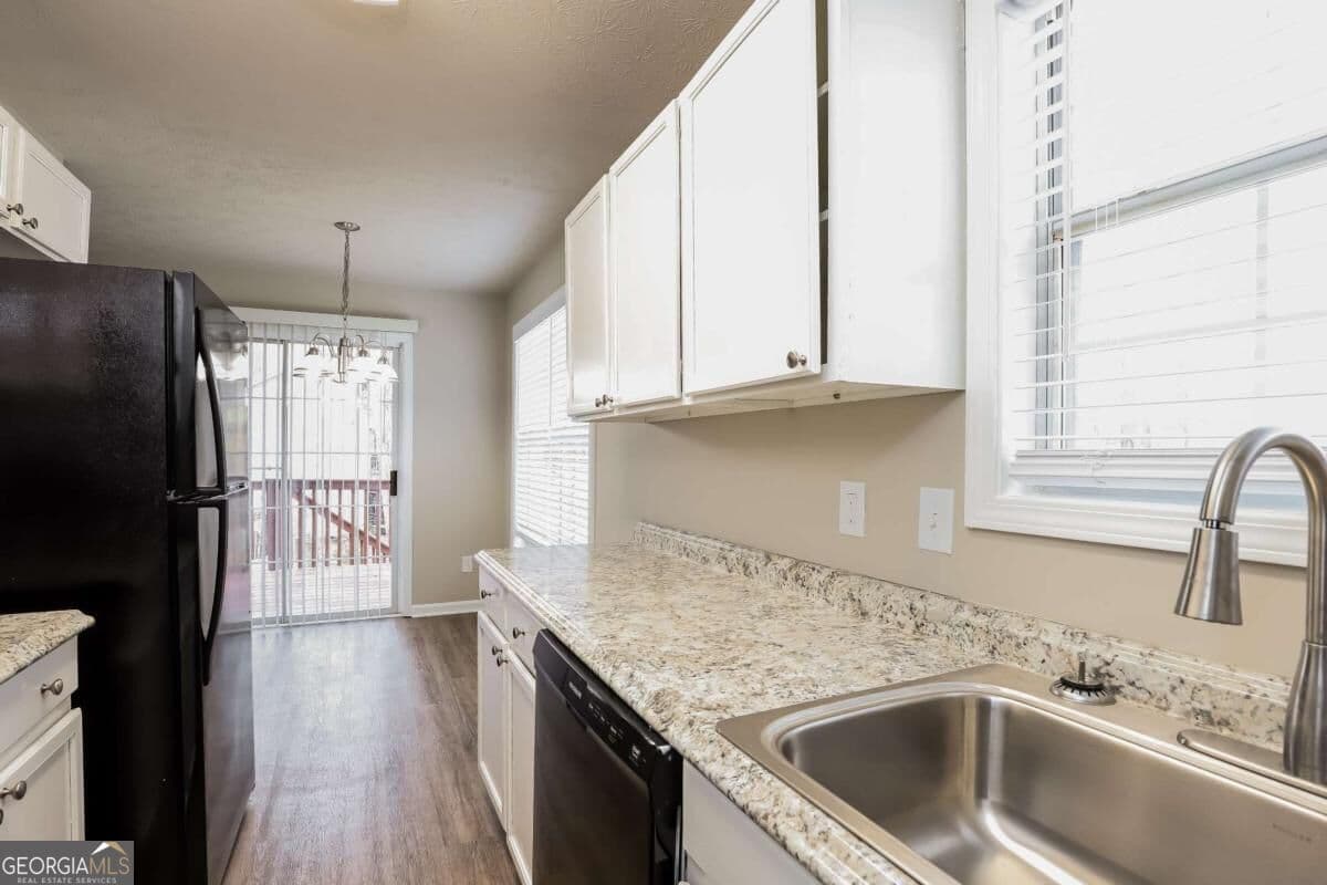 3 bedroom, 3 bathroom single family residence for rent at 5455 Quail Trail, Gainesville, GA 30506 for $1,910 a month — photo 4