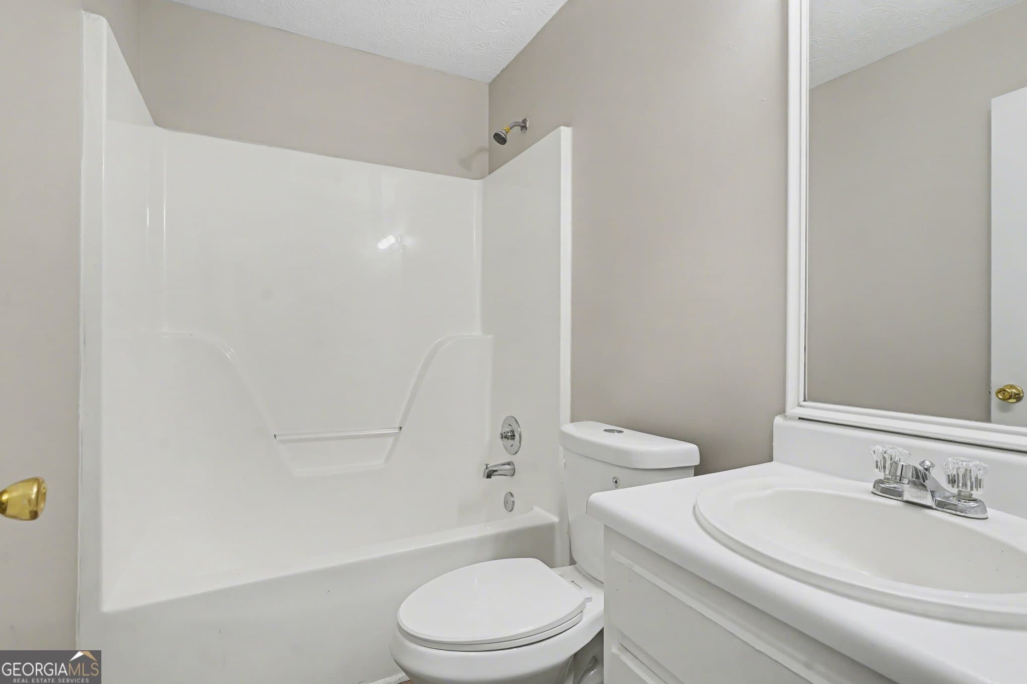 3 bedroom, 2 bathroom, 1,526 sq ft single family residence for sale at 1496 Arnold Drive, Lawrenceville, GA 30043 — photo 10