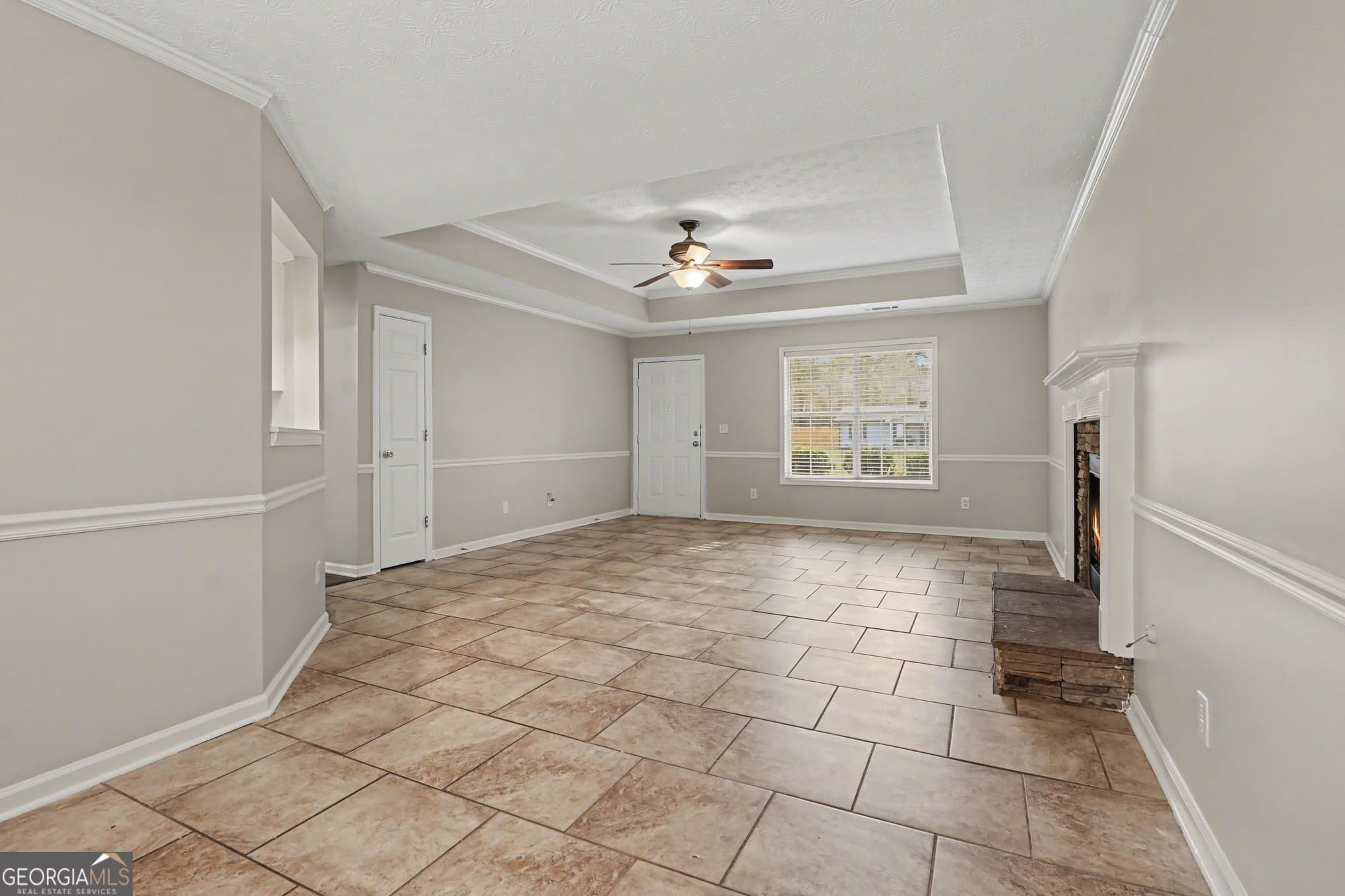 3 bedroom, 2 bathroom, 1,526 sq ft single family residence for sale at 1496 Arnold Drive, Lawrenceville, GA 30043 — photo 4