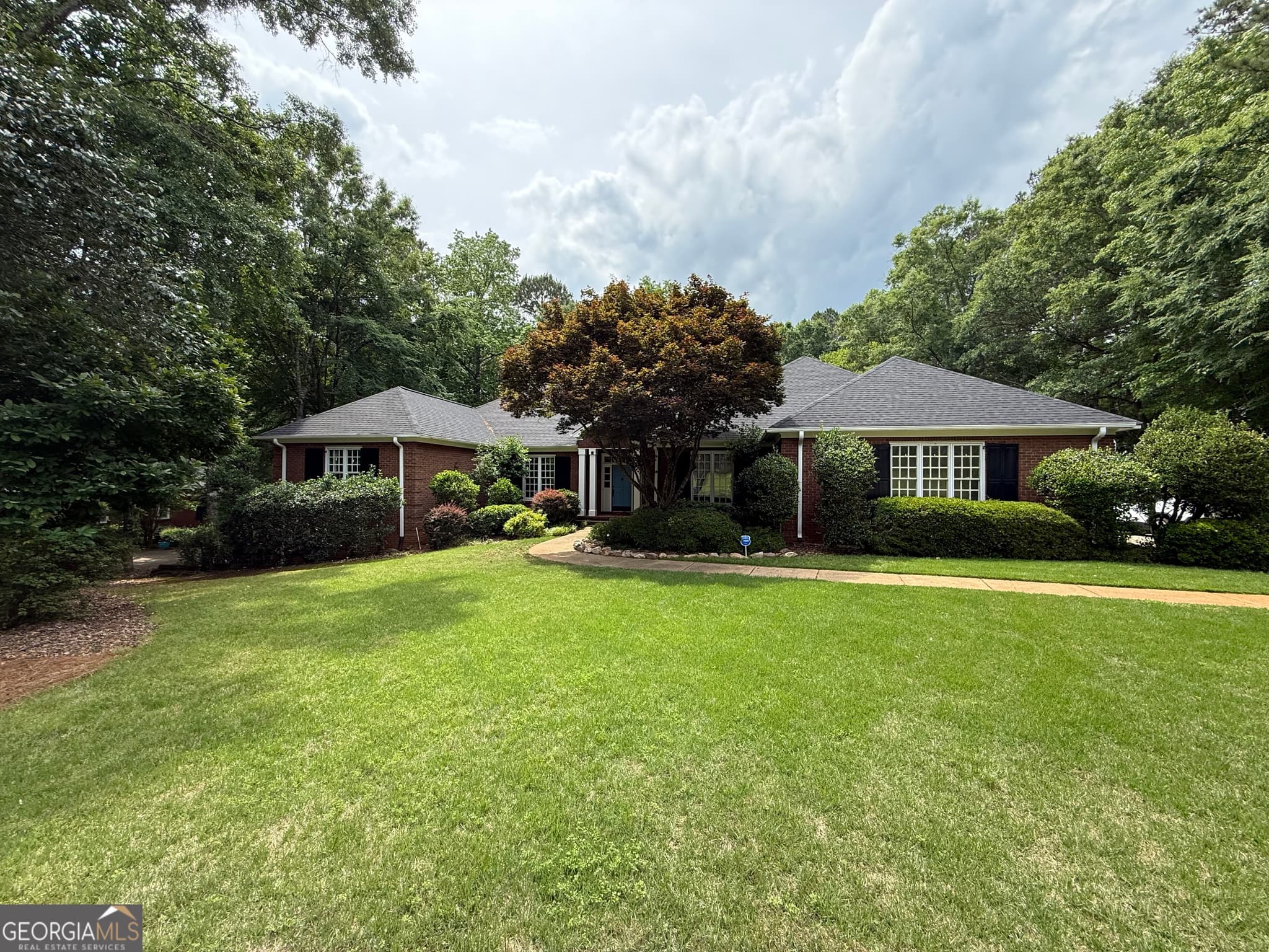 5 bedroom, 4.5 bathroom, 7,636 sq ft single family residence for sale at 117 Woodchase Drive, Lagrange, GA 30240