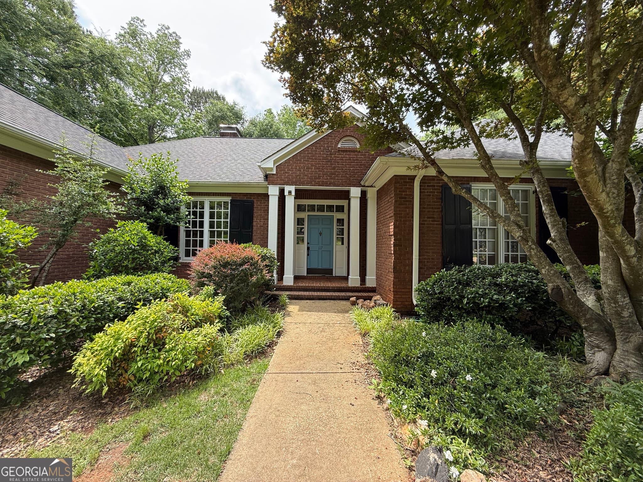5 bedroom, 4.5 bathroom, 7,636 sq ft single family residence for sale at 117 Woodchase Drive, Lagrange, GA 30240 — photo 4