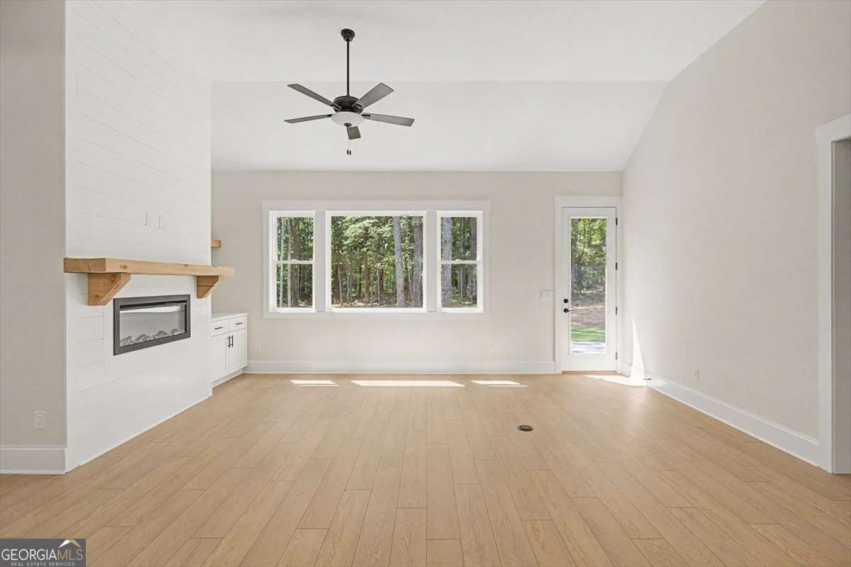 3 bedroom, 2 bathroom, 1,620 sq ft single family residence for sale at 90 Doris Path, Dallas, GA 30157 — photo 8