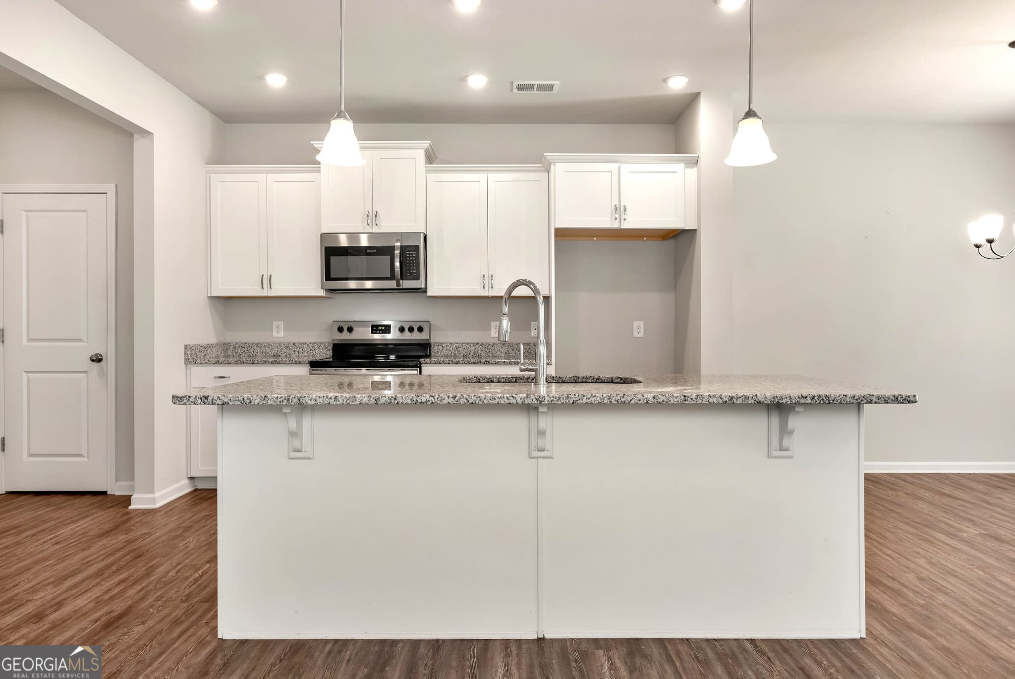 3 bedroom, 2.5 bathroom, 2,094 sq ft townhouse for sale at 157 Inman Drive, Canton, GA 30114 — photo 9