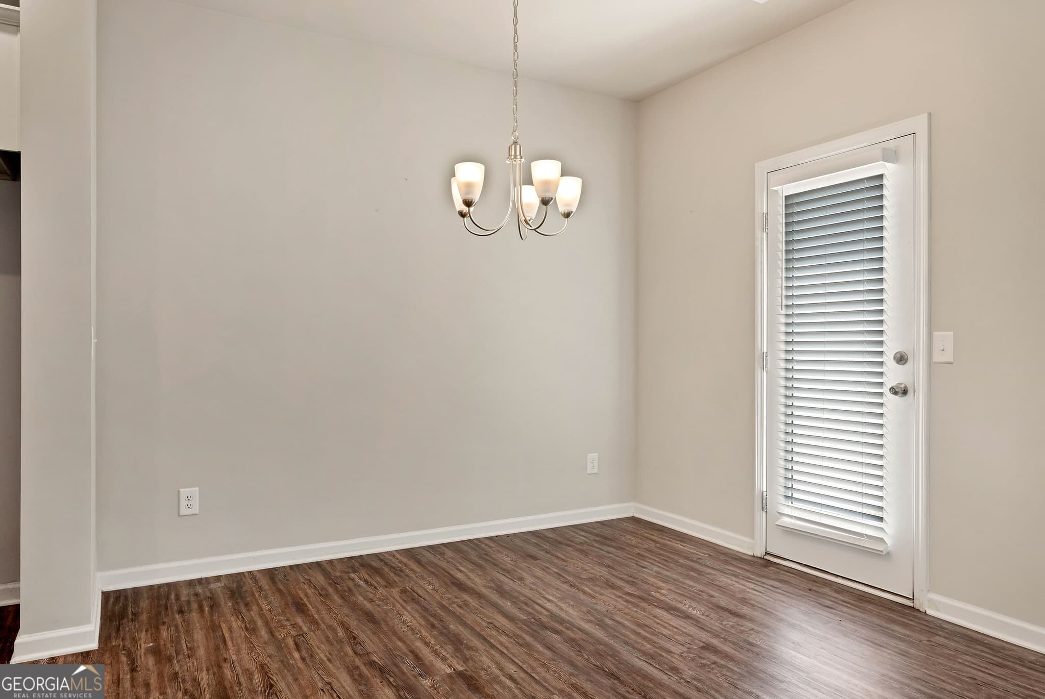 3 bedroom, 2.5 bathroom, 2,094 sq ft townhouse for sale at 157 Inman Drive, Canton, GA 30114 — photo 8