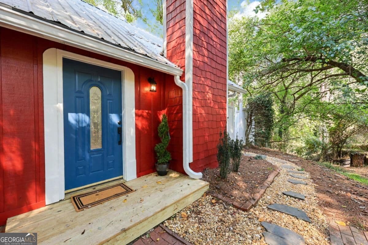 3 bedroom, 1 bathroom, 1,224 sq ft single family residence for sale at 9060 Ruby Lane, Gainesville, GA 30506 — photo 4