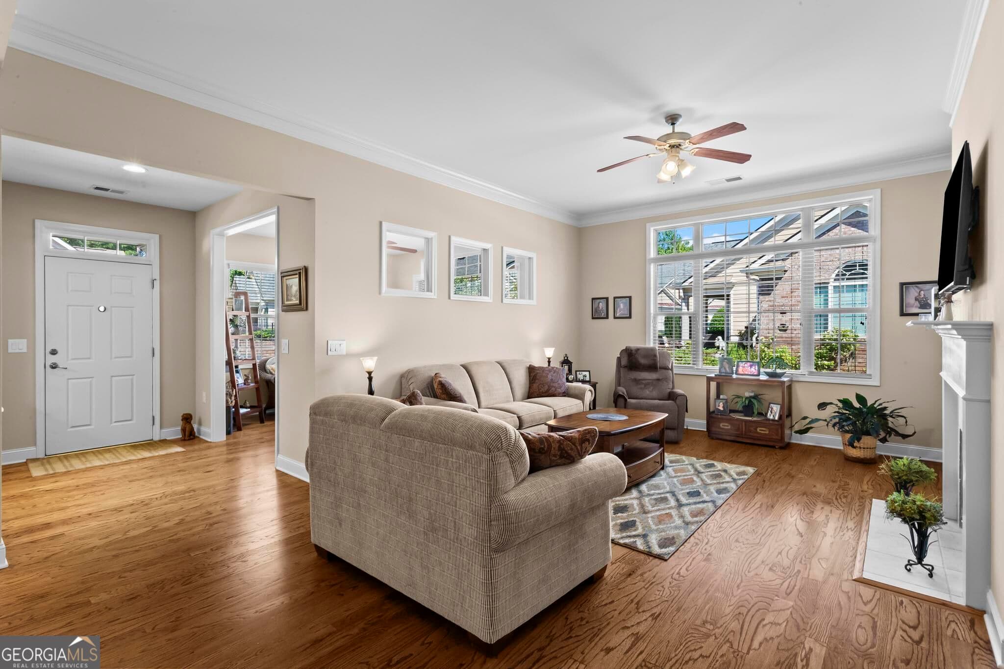 3 bedroom, 3 bathroom, 2,121 sq ft condominium for sale at 227 Orchards Circle, Woodstock, GA 30188 — photo 6