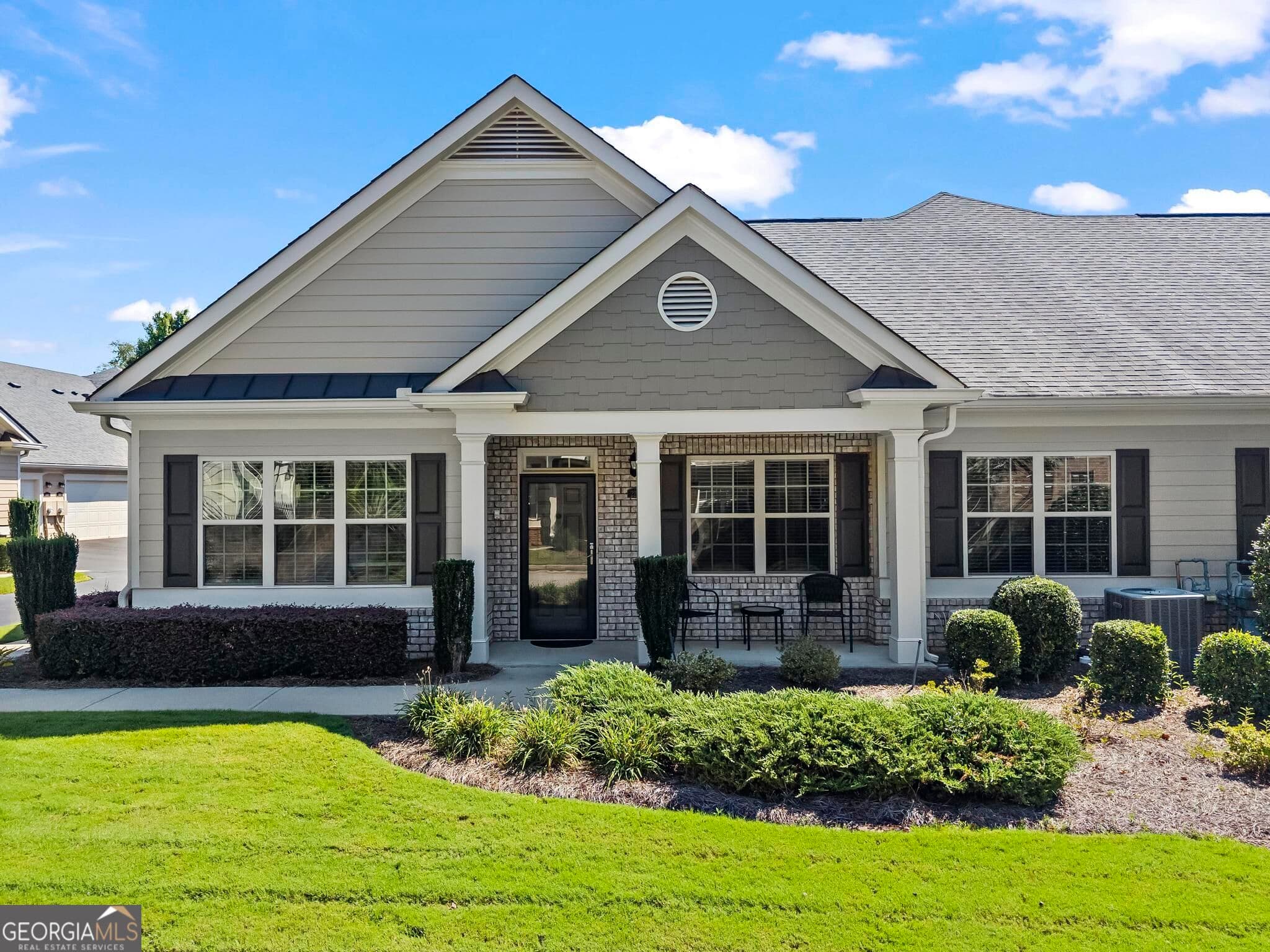 3 bedroom, 3 bathroom, 2,121 sq ft condominium for sale at 227 Orchards Circle, Woodstock, GA 30188