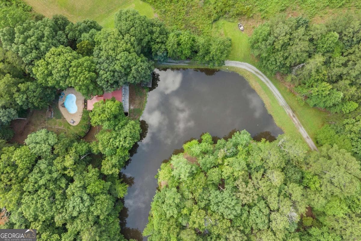 3 bedroom, 3 bathroom, 3,720 sq ft cabin,single family residence for sale at 140 J R Road, Cartersville, GA 30121 — photo 4