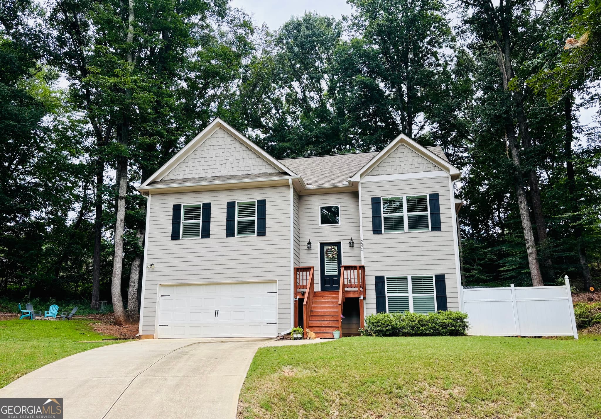 4 bedroom, 3 bathroom, 2,385 sq ft single family residence for sale at 240 New Image Drive, Lula, GA 30554 — photo 2