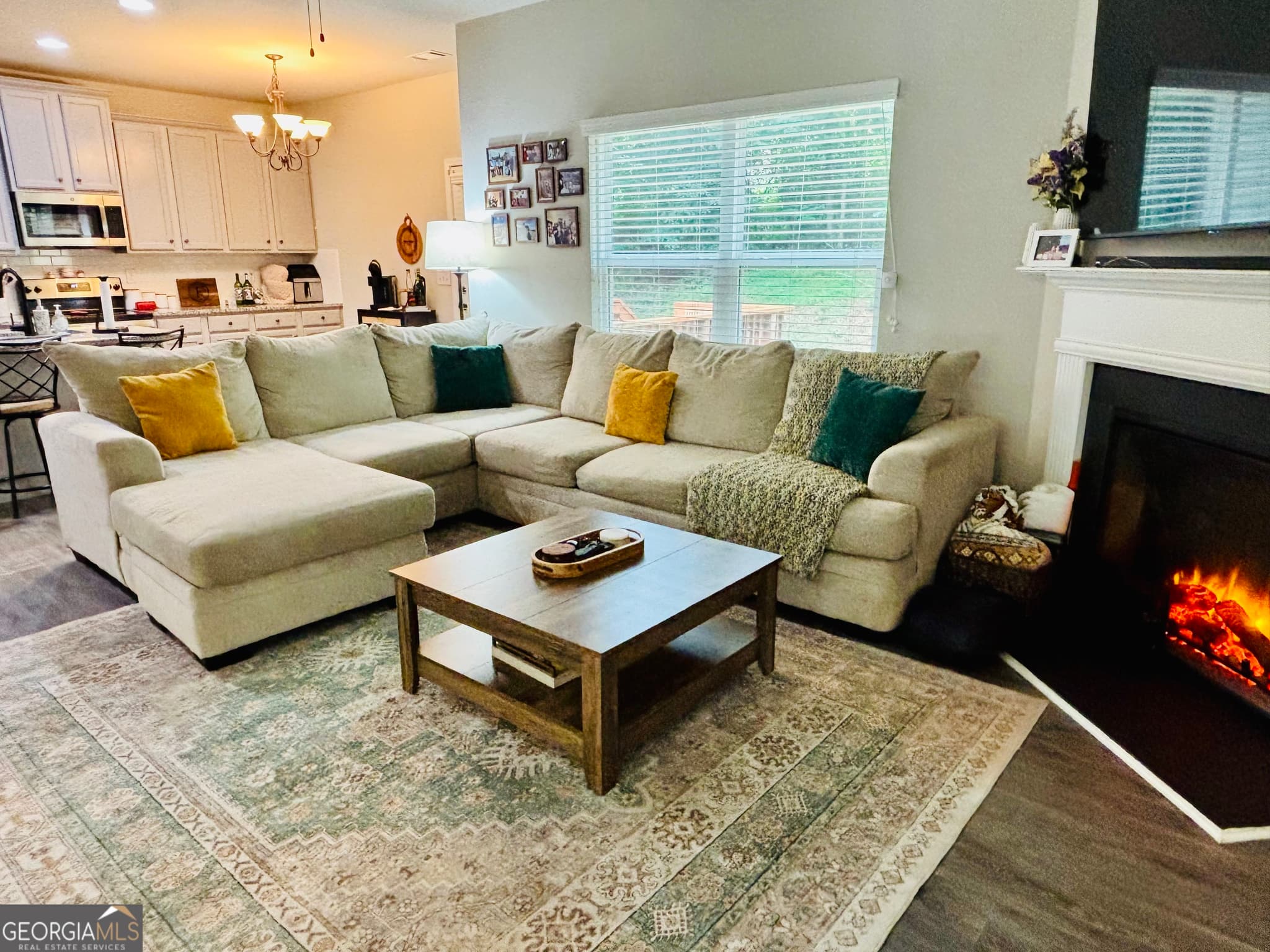 4 bedroom, 3 bathroom, 2,385 sq ft single family residence for sale at 240 New Image Drive, Lula, GA 30554 — photo 6