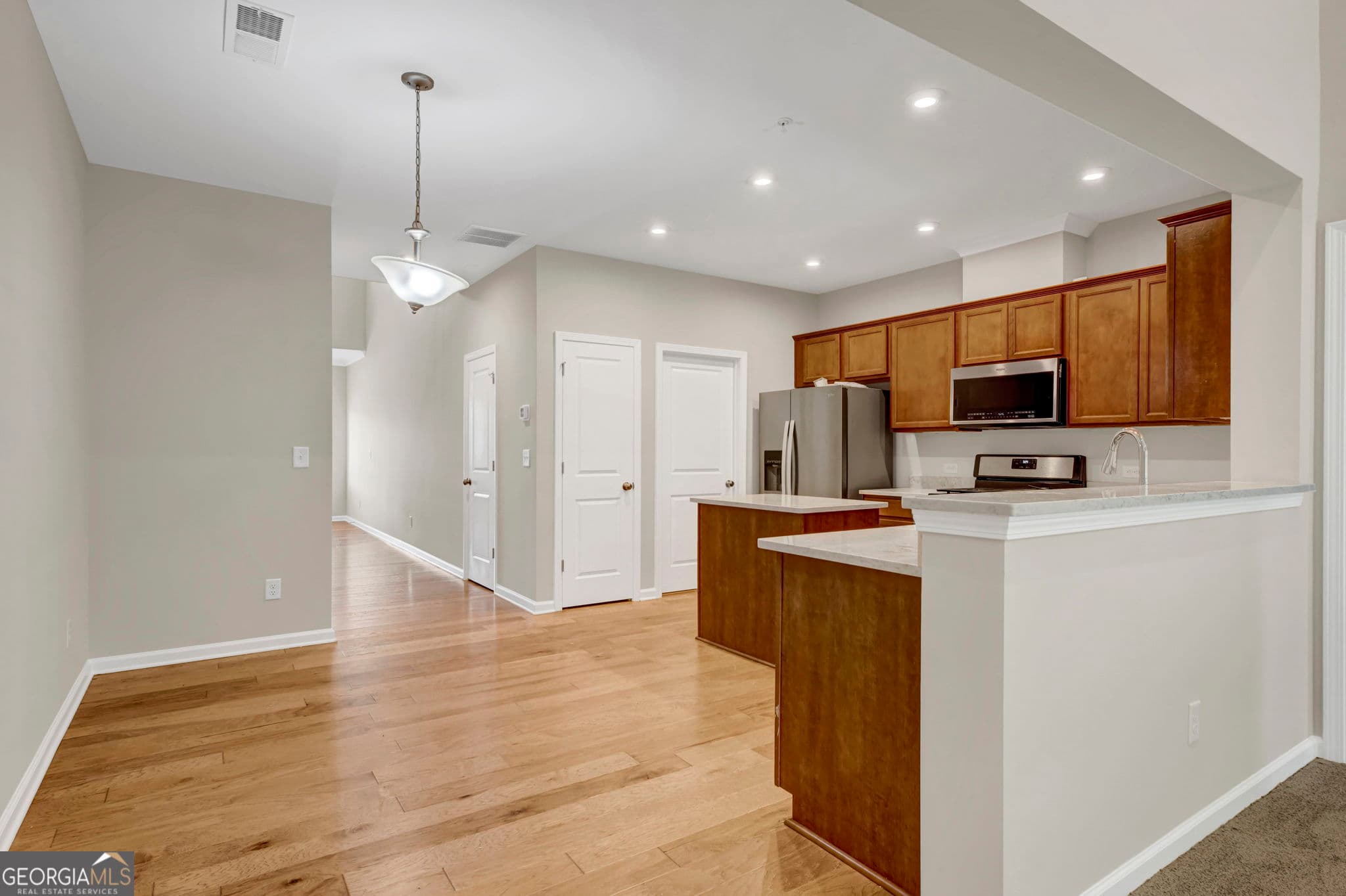 3 bedroom, 2.5 bathroom, 2,267 sq ft single family residence for sale at 13 Millican Drive, Peachtree City, GA 30269 — photo 8