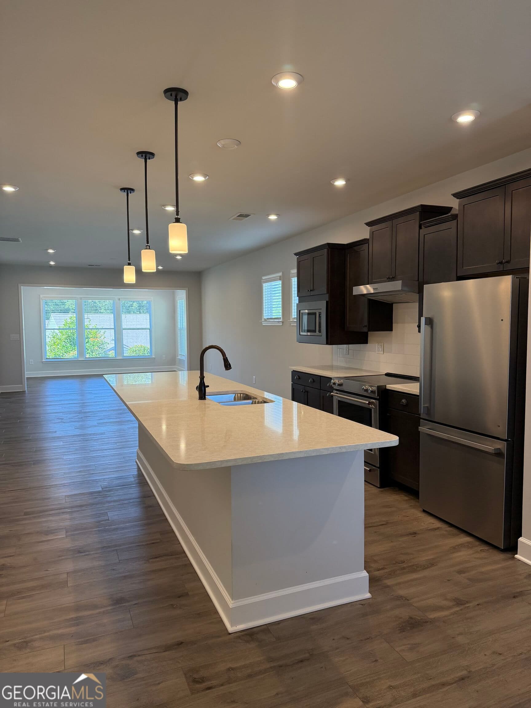 2 bedroom, 2 bathroom, 1,722 sq ft single family residence for sale at 106 Etowah Drive, Griffin, GA 30223 — photo 7