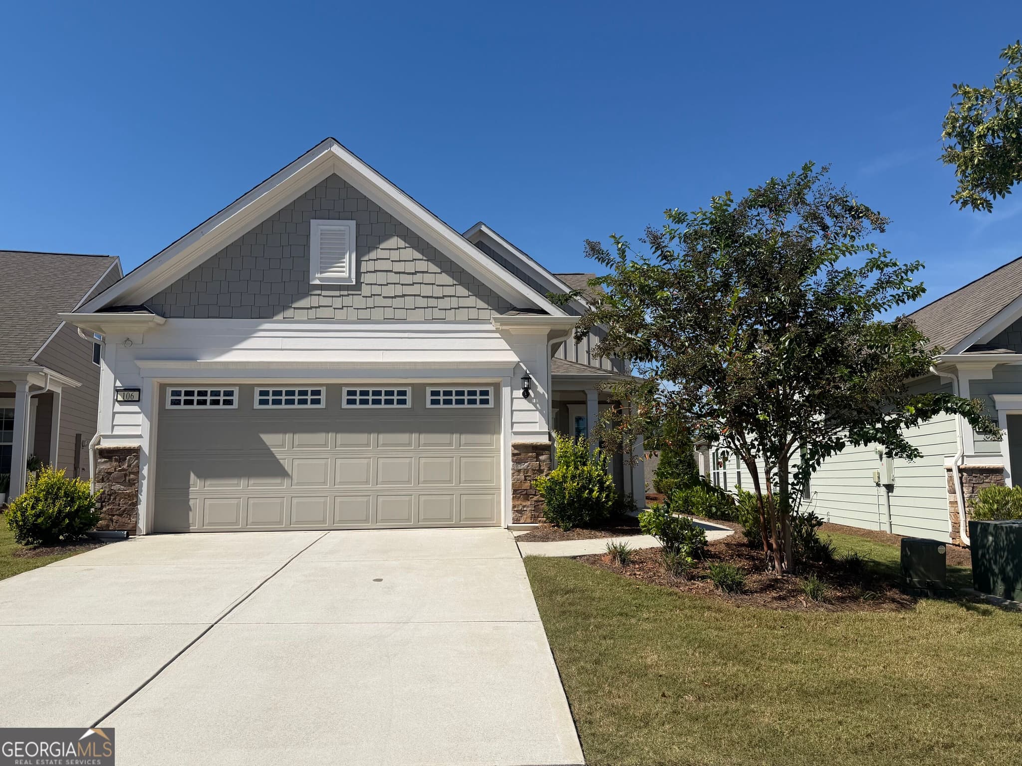 2 bedroom, 2 bathroom, 1,722 sq ft single family residence for sale at 106 Etowah Drive, Griffin, GA 30223 — photo 1 of 23