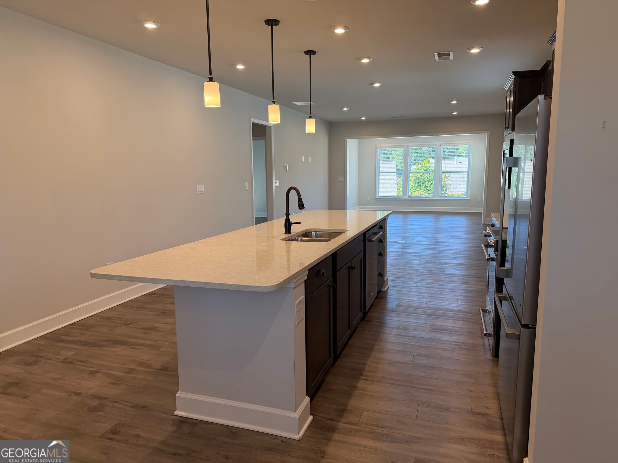 2 bedroom, 2 bathroom, 1,722 sq ft single family residence for sale at 106 Etowah Drive, Griffin, GA 30223 — photo 4