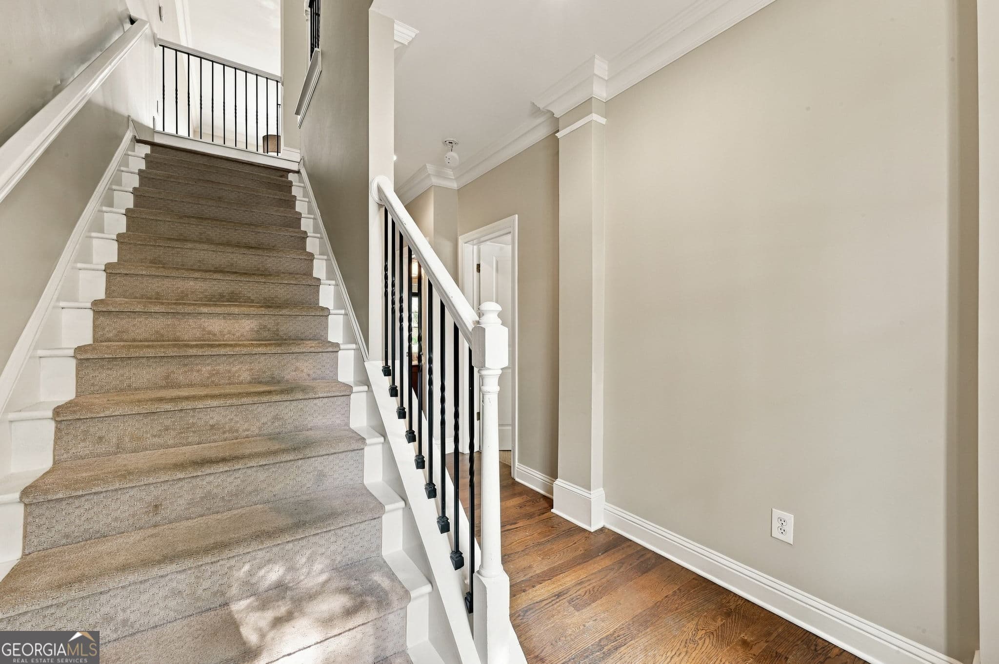 3 bedroom, 3.5 bathroom, 2,196 sq ft townhouse for sale at 9974 Ashton Old Road, Douglasville, GA 30135 — photo 2