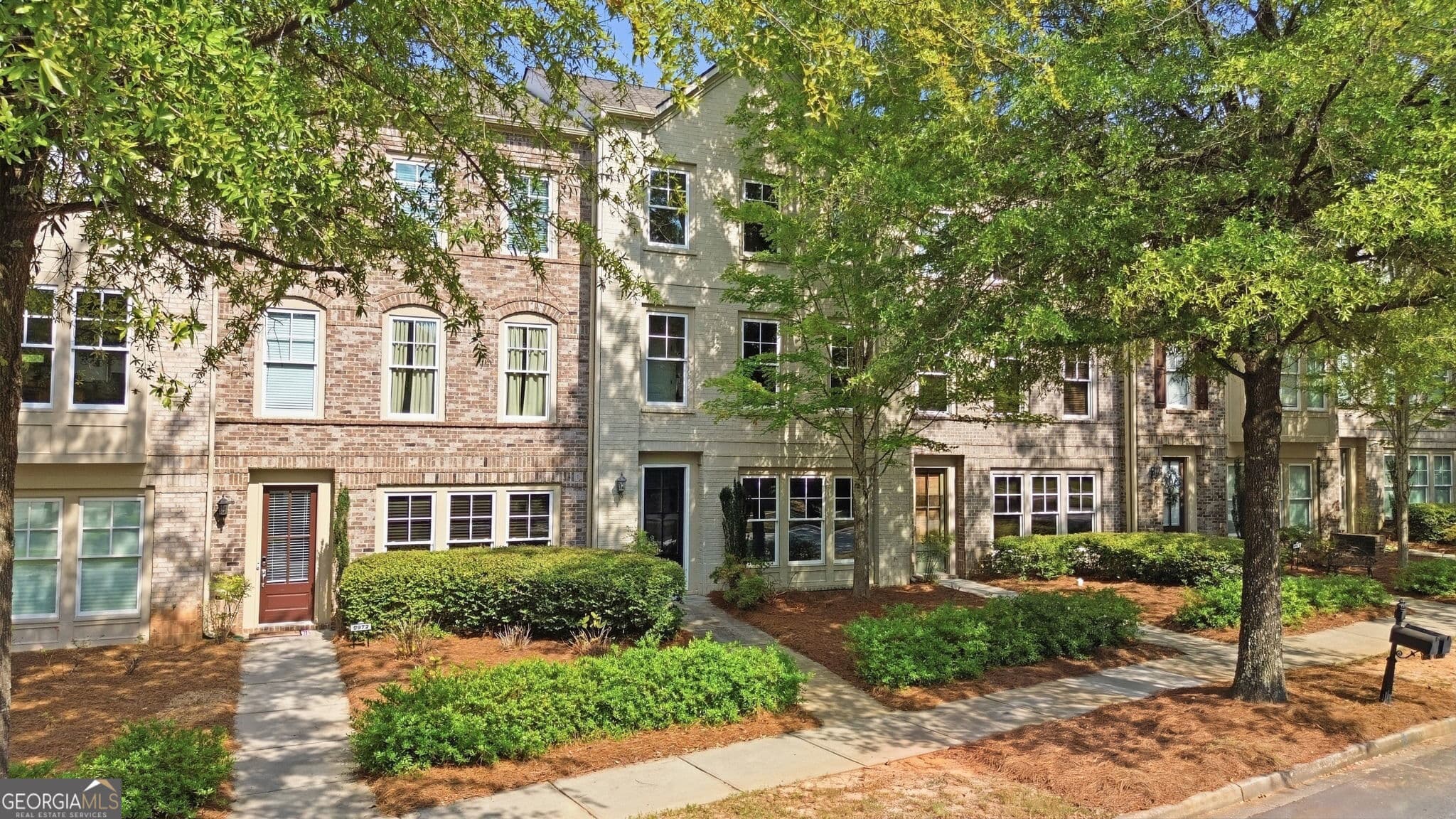 3 bedroom, 3.5 bathroom, 2,196 sq ft townhouse for sale at 9974 Ashton Old Road, Douglasville, GA 30135