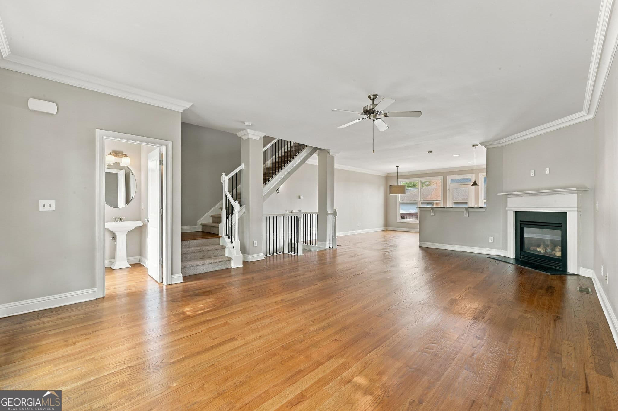 3 bedroom, 3.5 bathroom, 2,196 sq ft townhouse for sale at 9974 Ashton Old Road, Douglasville, GA 30135 — photo 8