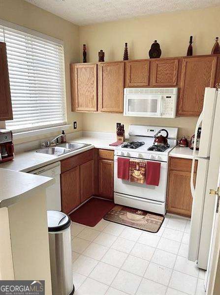 2 bedroom, 2 bathroom single family residence for rent at 830 Windcroft Circle, Acworth, GA 30101 for $1,699 a month — photo 5