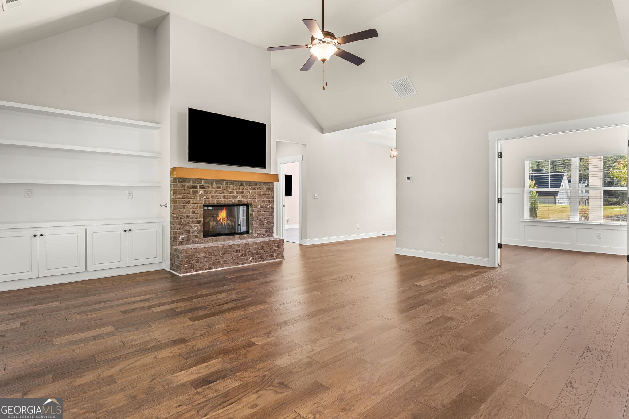 3 bedroom, 2.5 bathroom, 2,427 sq ft single family residence for sale at 39 Wellborn Drive, Newnan, GA 30263 — photo 7