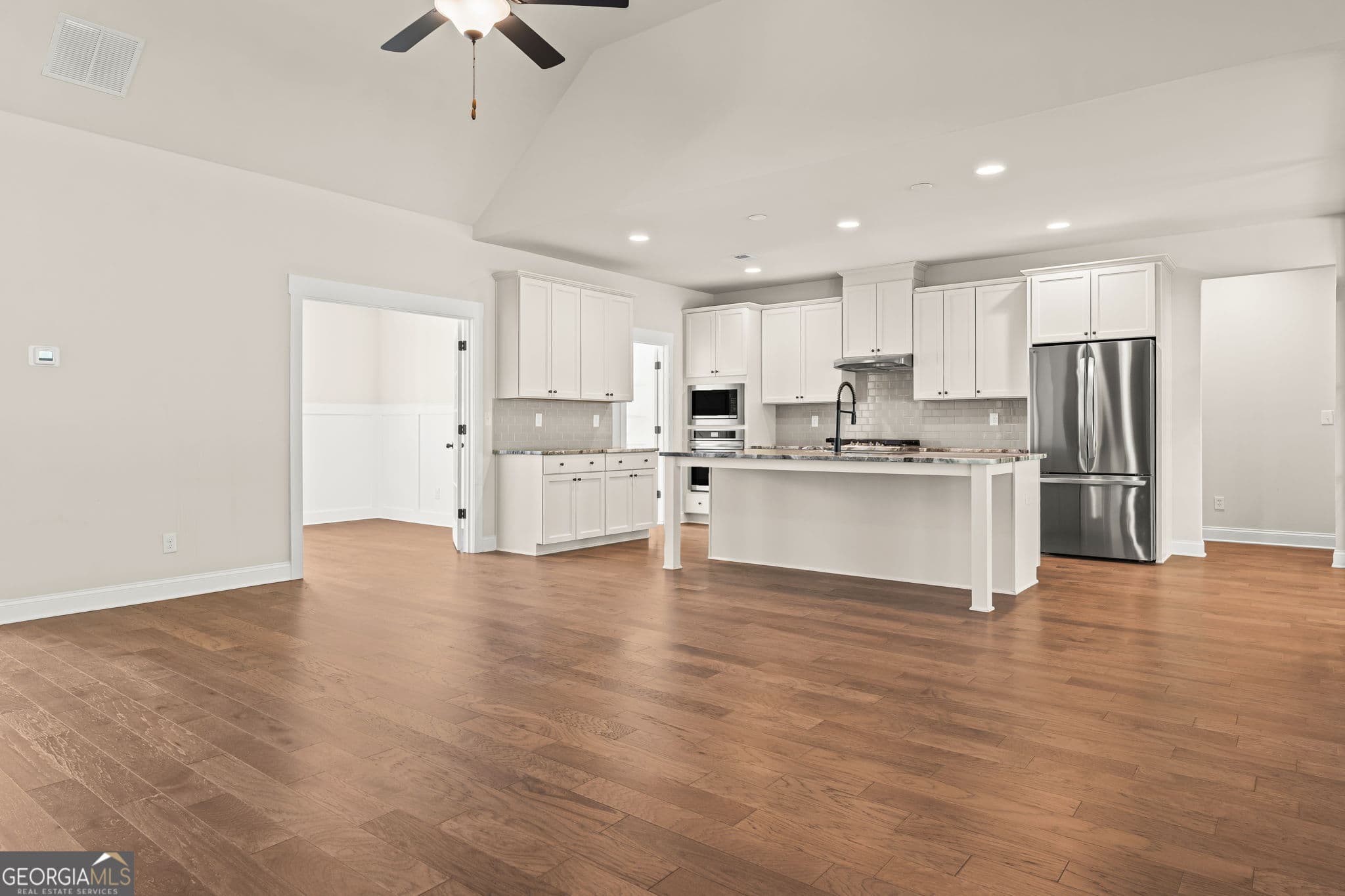 3 bedroom, 2.5 bathroom, 2,427 sq ft single family residence for sale at 39 Wellborn Drive, Newnan, GA 30263 — photo 10