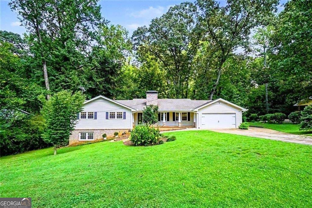5 bedroom, 2 bathroom, 2,785 sq ft single family residence for sale at 578 Glennhaven Drive, Marietta, GA 30064 — photo 2