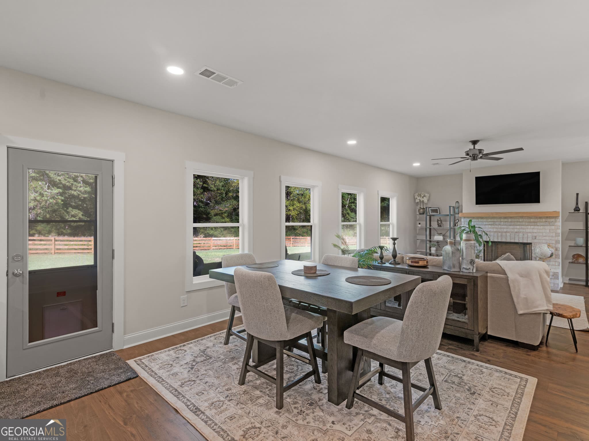 4 bedroom, 2.5 bathroom, 3,188 sq ft single family residence for sale at 251 Lake Point Drive, Williamson, GA 30292 — photo 9