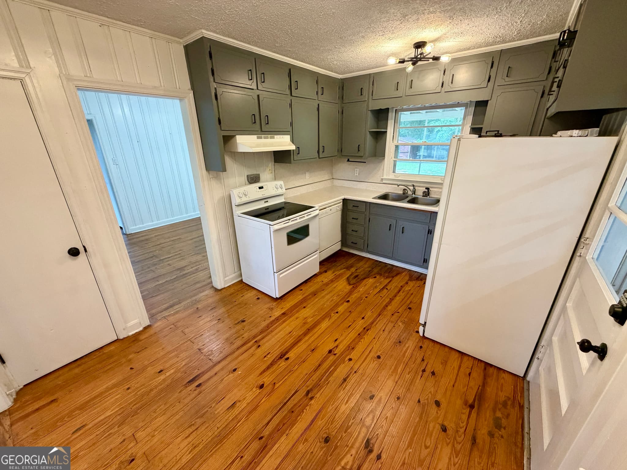 3 bedroom, 1 bathroom, 1,080 sq ft single family residence for sale at 101 Morgan Drive, Mcdonough, GA 30253 — photo 6