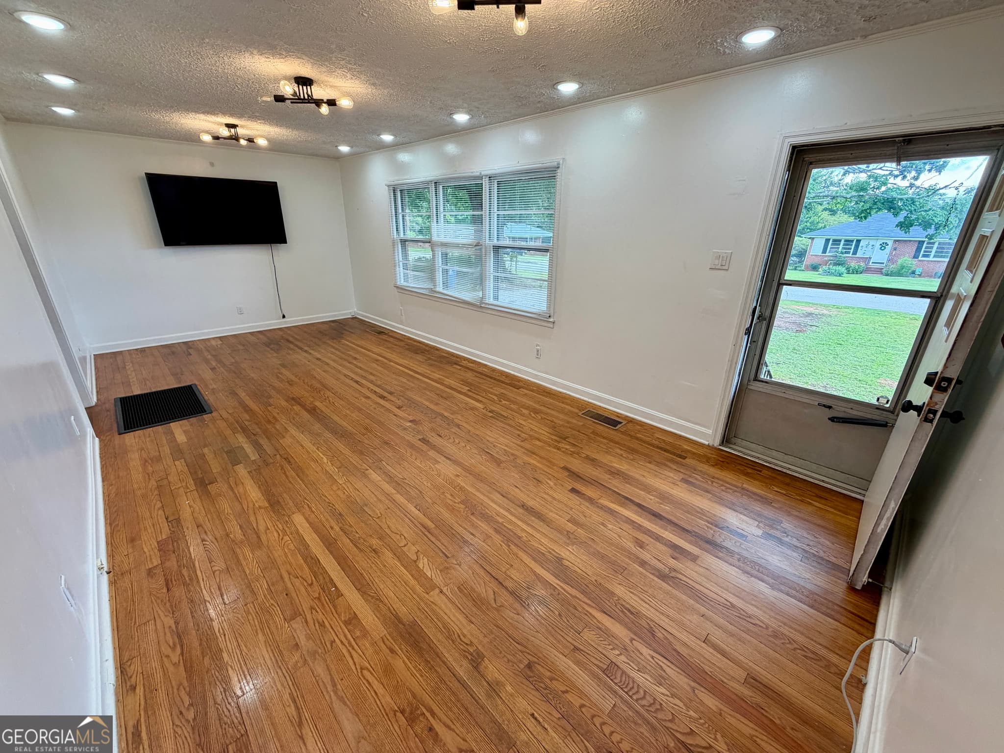 3 bedroom, 1 bathroom, 1,080 sq ft single family residence for sale at 101 Morgan Drive, Mcdonough, GA 30253 — photo 7