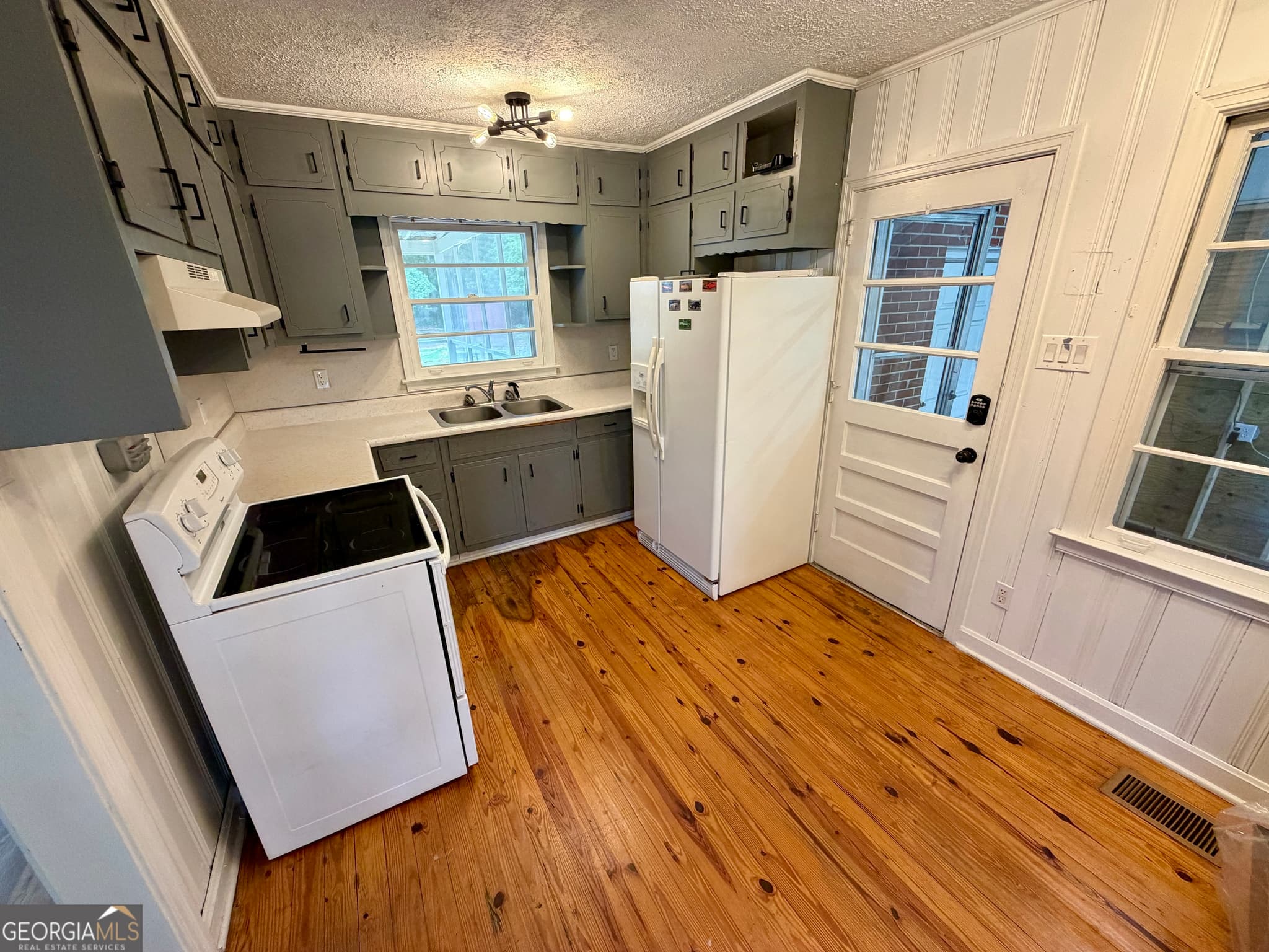 3 bedroom, 1 bathroom, 1,080 sq ft single family residence for sale at 101 Morgan Drive, Mcdonough, GA 30253 — photo 5