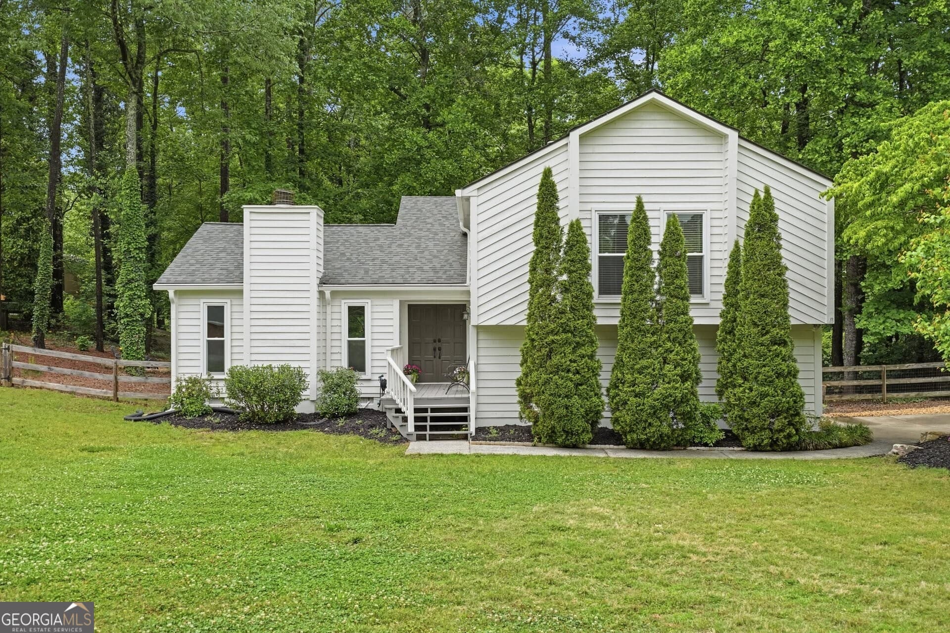 4 bedroom, 2.5 bathroom, 2,004 sq ft single family residence sold at 2198 Carlyle Drive, Marietta, GA 30062