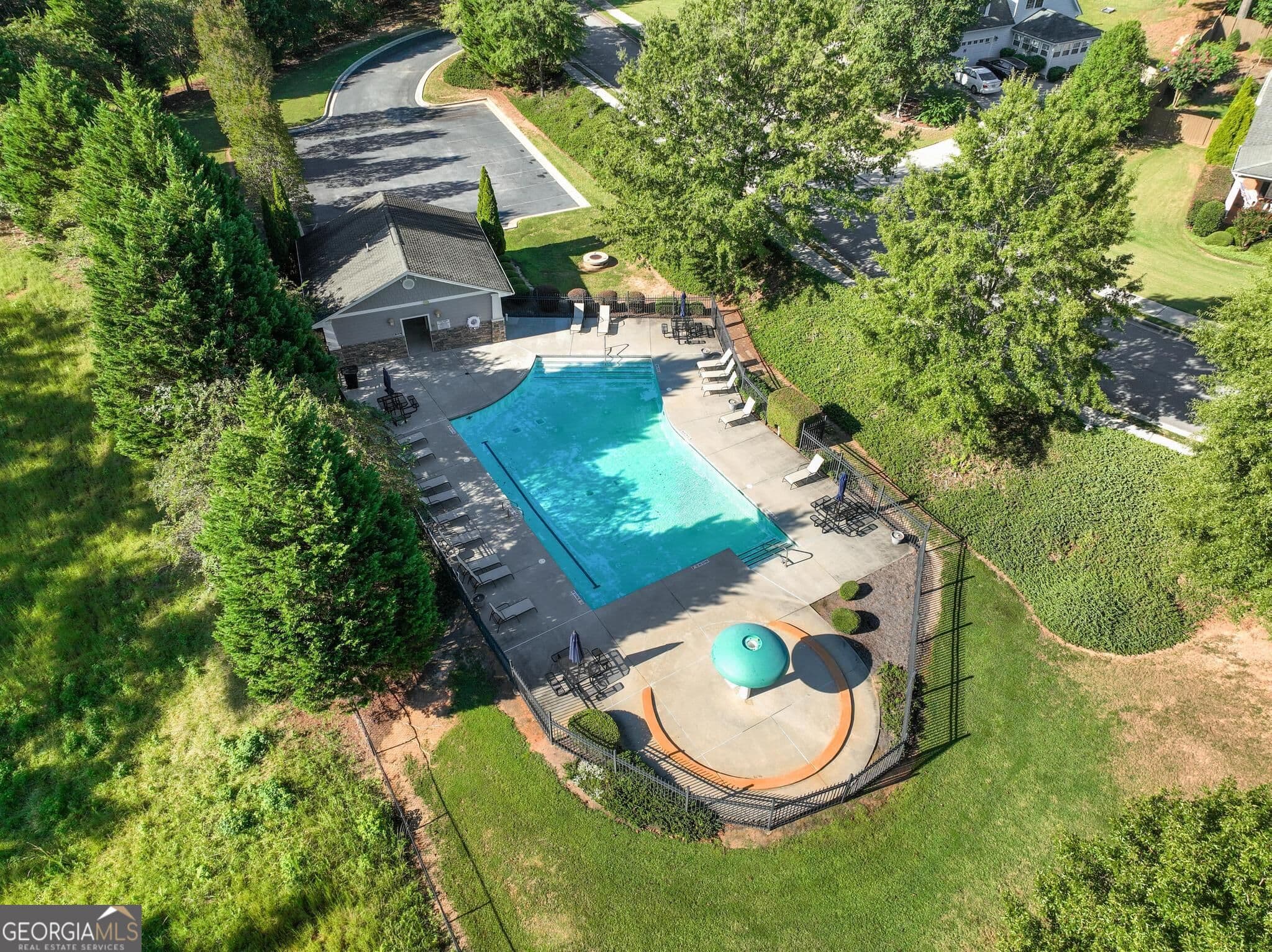 4 bedroom, 3 bathroom, 2,416 sq ft single family residence for sale at 205 Keaton Drive, Fayetteville, GA 30215 — photo 7